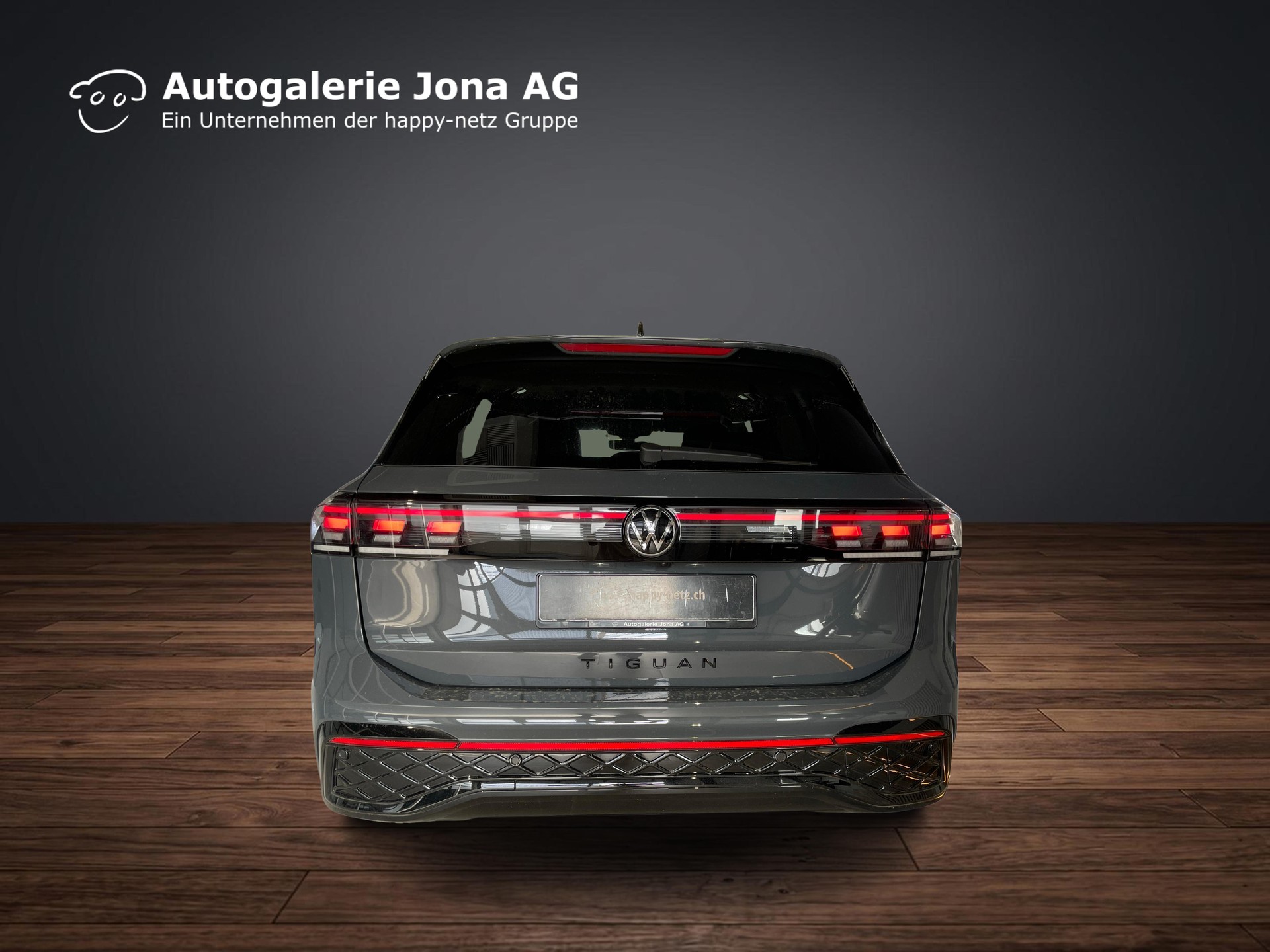 VW Tiguan 2.0 TSI R-Line DSG 4motion-image-3