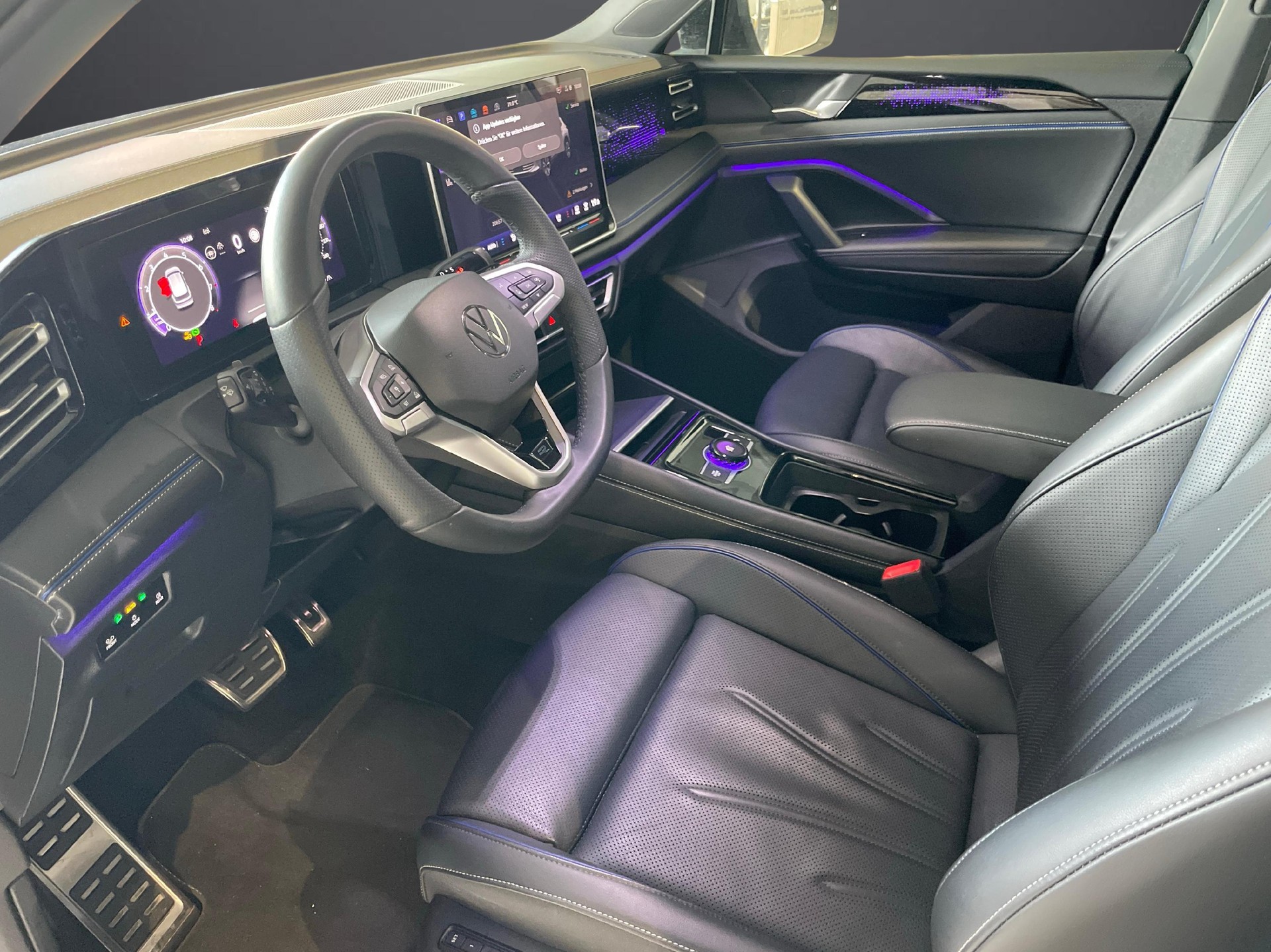 VW Tiguan 2.0 TSI R-Line DSG 4motion-image-6