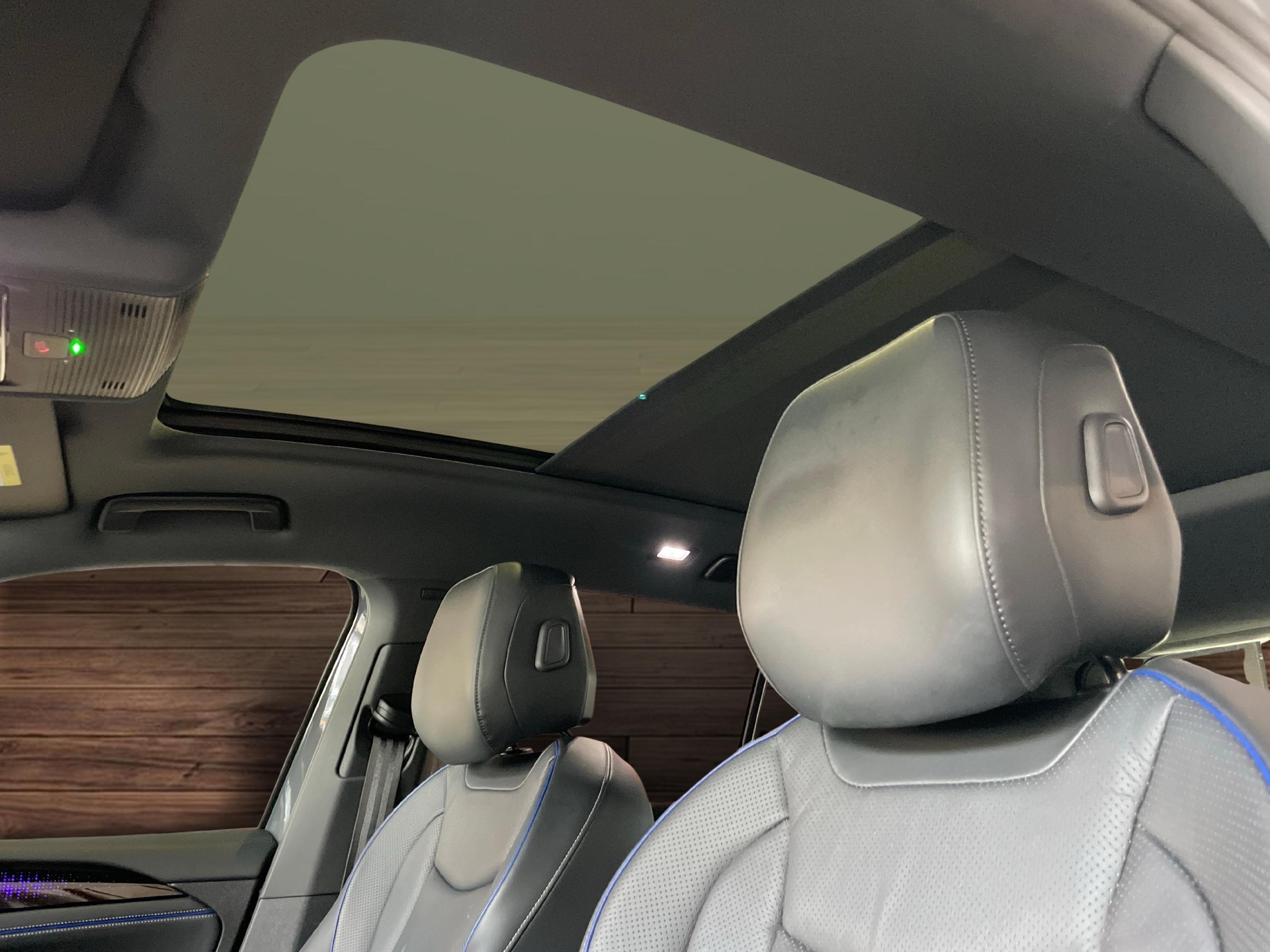 VW Tiguan 2.0 TSI R-Line DSG 4motion-image-9