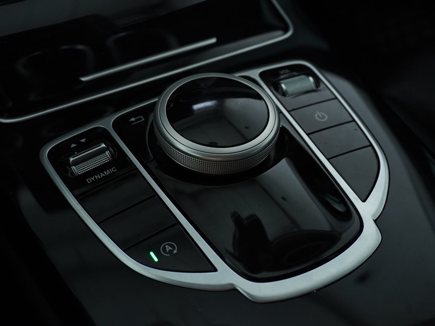 MERCEDES-BENZ C 250 BlueTEC Swiss Star 4Matic 9G-Tronic-image-8