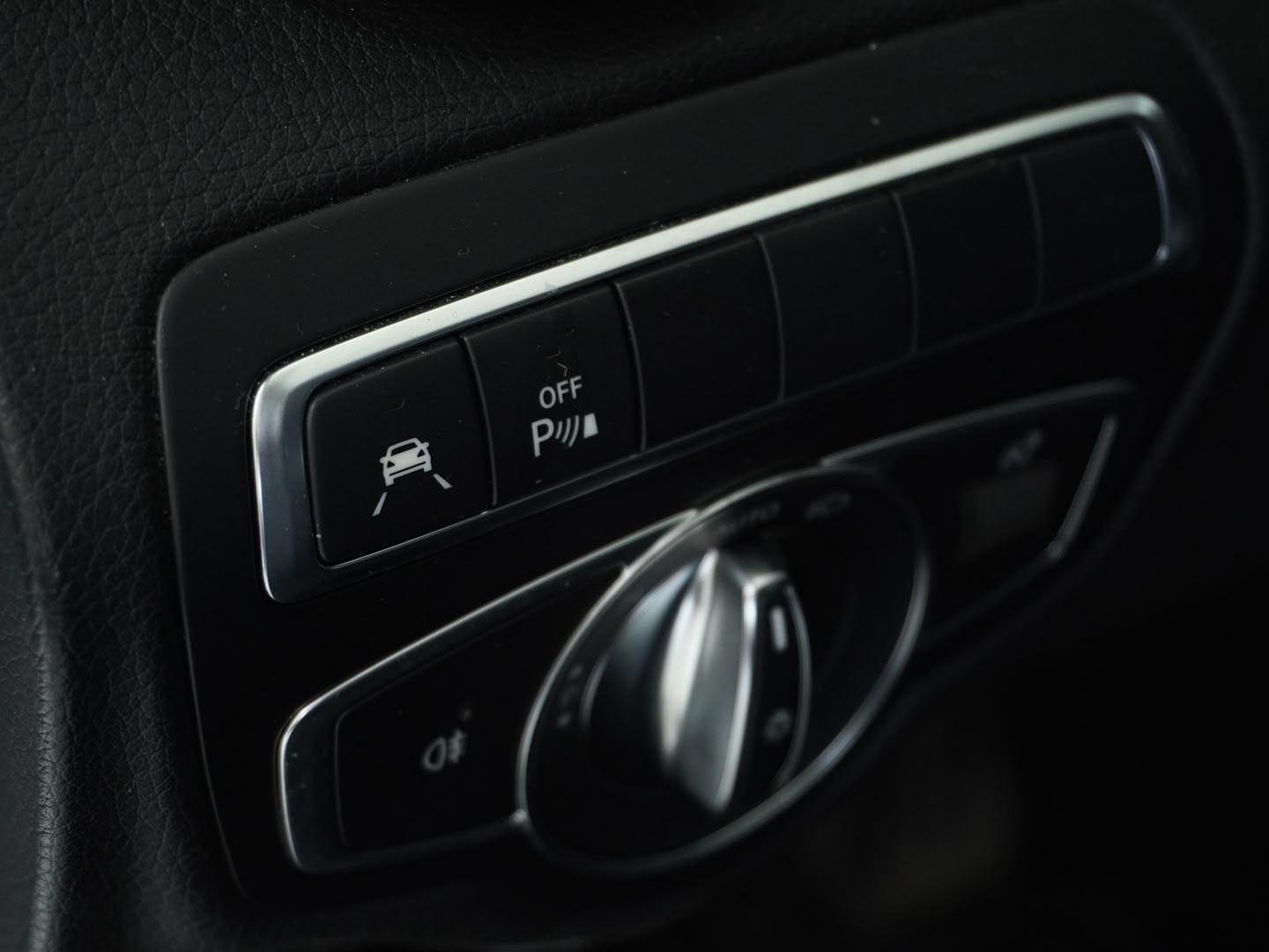MERCEDES-BENZ C 250 BlueTEC Swiss Star 4Matic 9G-Tronic-image-7