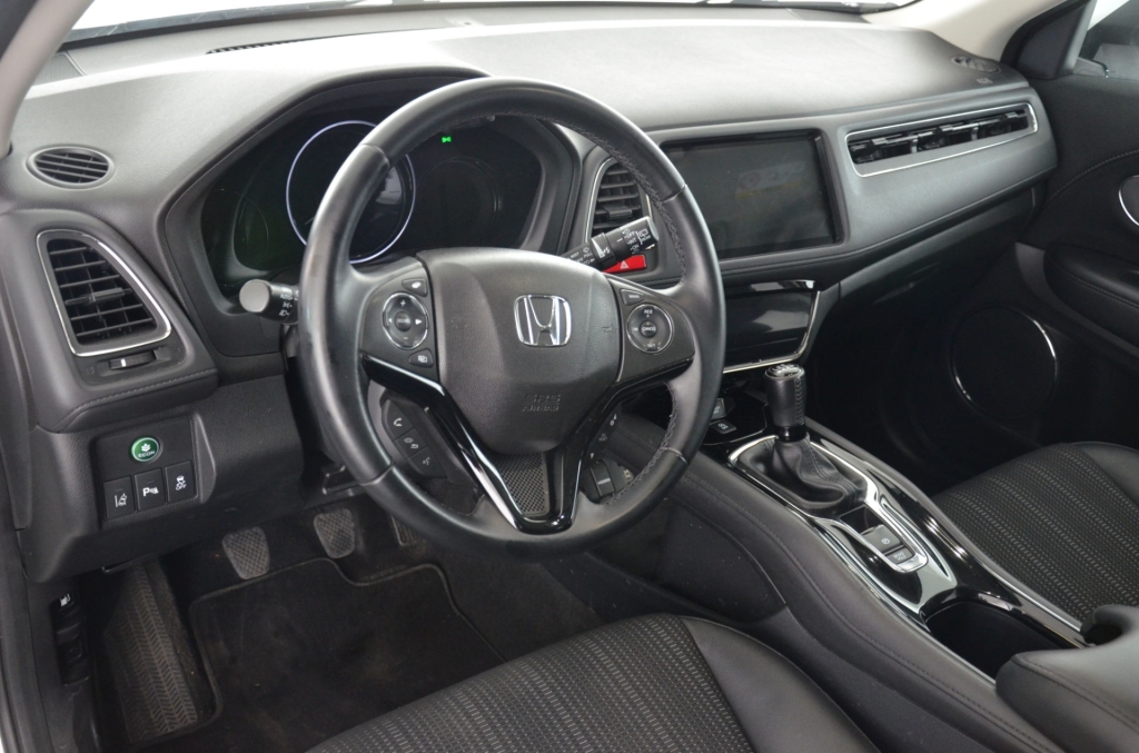 HONDA HR-V 1.6i-DTEC Executive-image-10