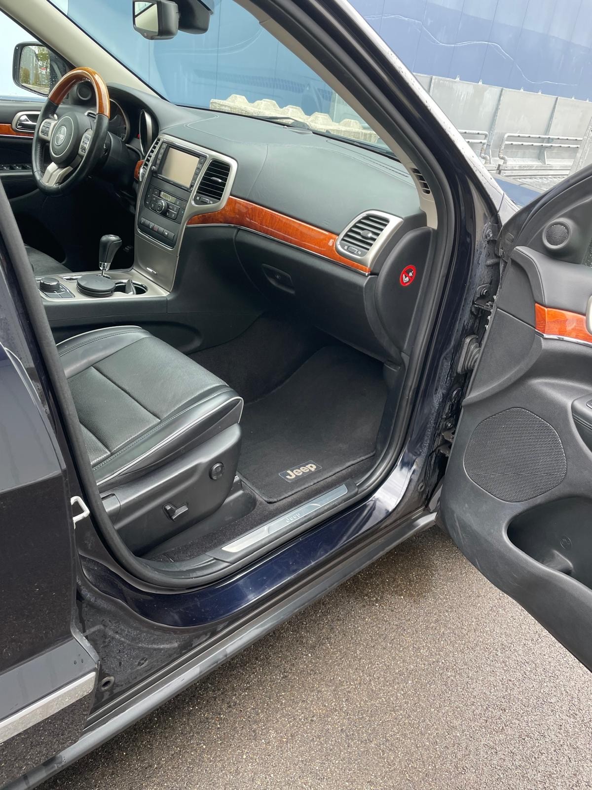 JEEP Grand Cherokee 3.6 V6 Overland Automatic-image-8