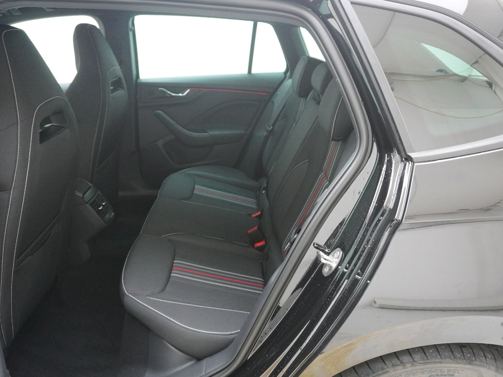 SKODA Scala 1.5 TSI Monte Carlo DSG-image-14