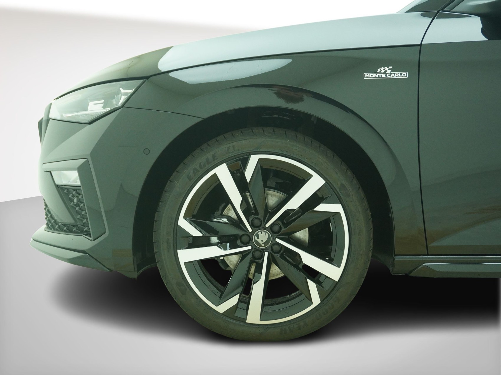 SKODA Scala 1.5 TSI Monte Carlo DSG-image-9