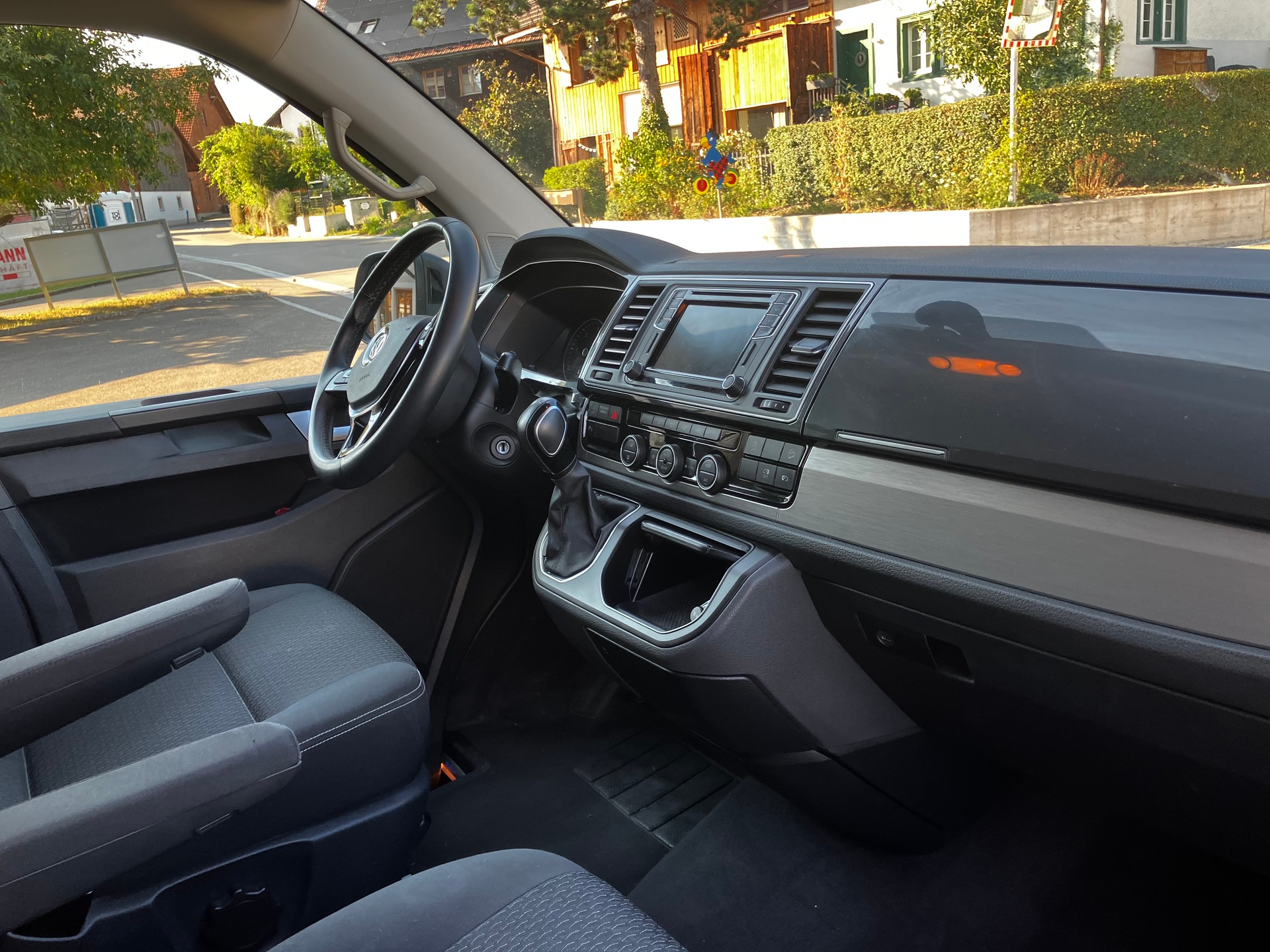 VW T6 Multivan 2.0 TDI Liberty Bulli 4Motion DSG-image-7