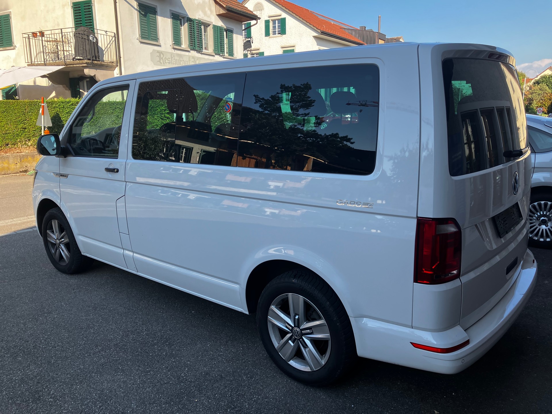 VW T6 Multivan 2.0 TDI Liberty Bulli 4Motion DSG-image-2