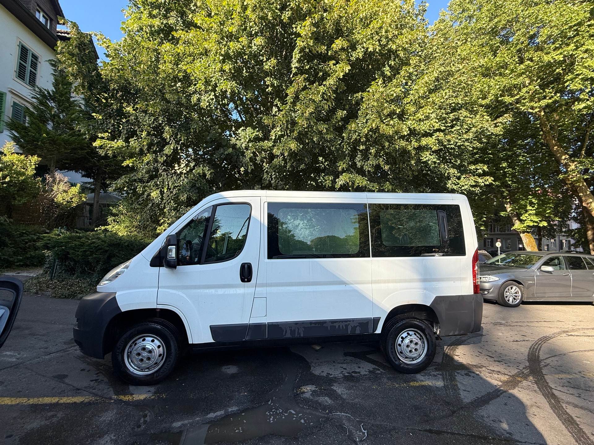 PEUGEOT Boxer 2.2 HDI 330 L1H1-image-0
