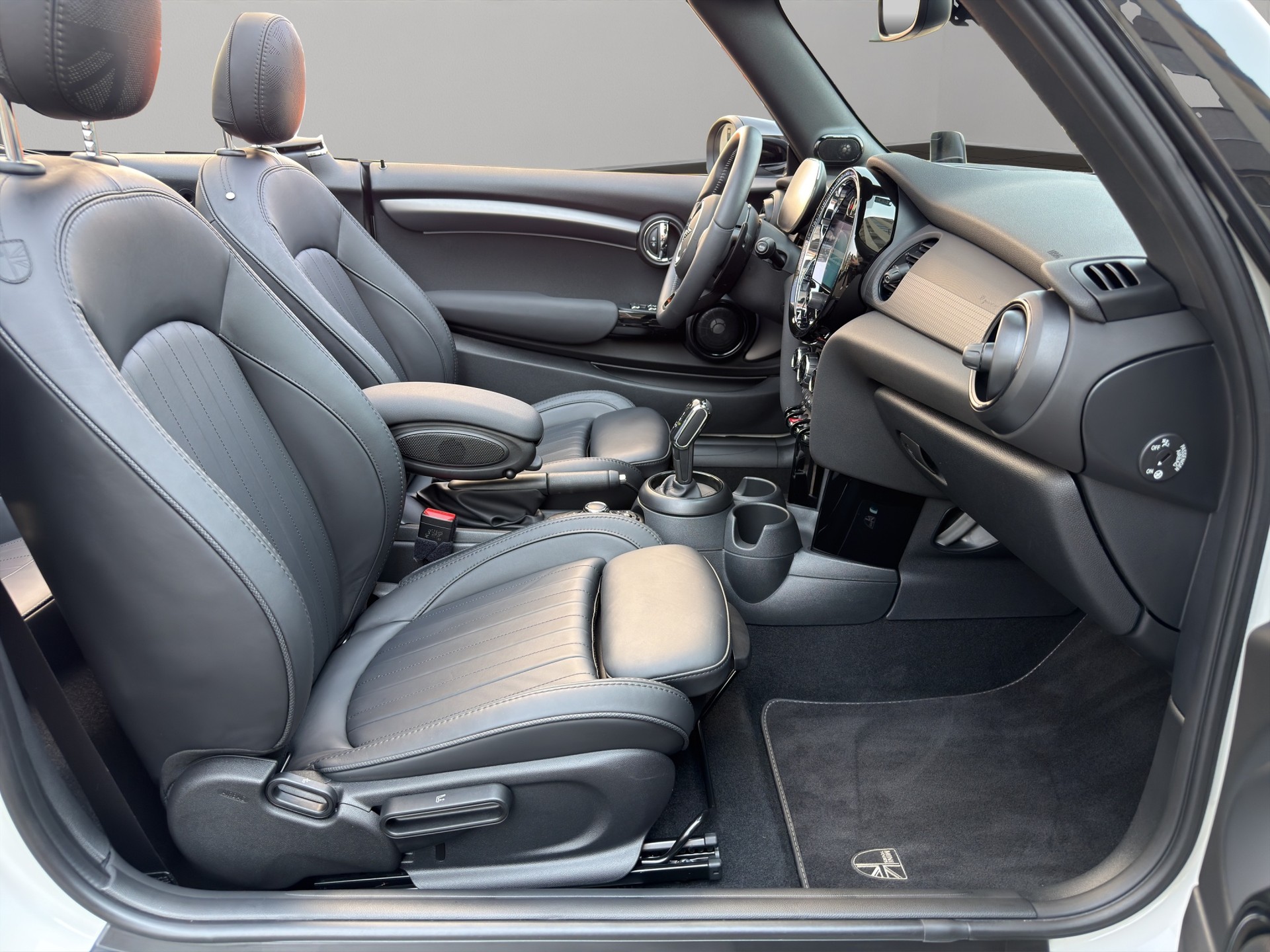 MINI Cooper S Cabriolet DKG-image-19