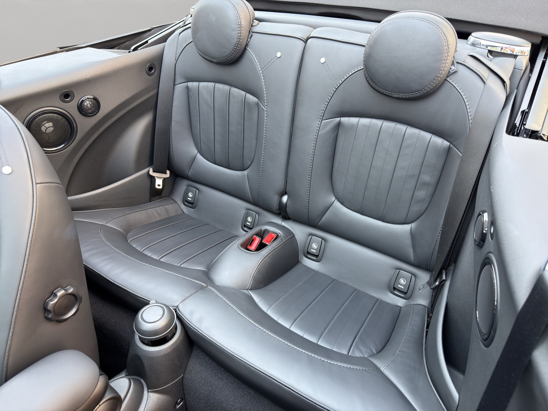MINI Cooper S Cabriolet DKG-image-17
