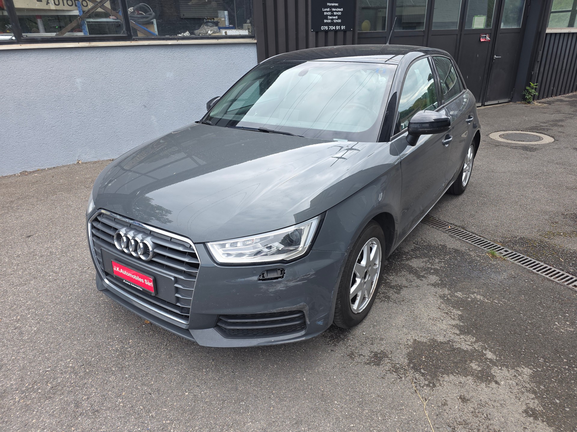 AUDI A1 Sportback 1.0 TFSI Design S-tronic-image-0
