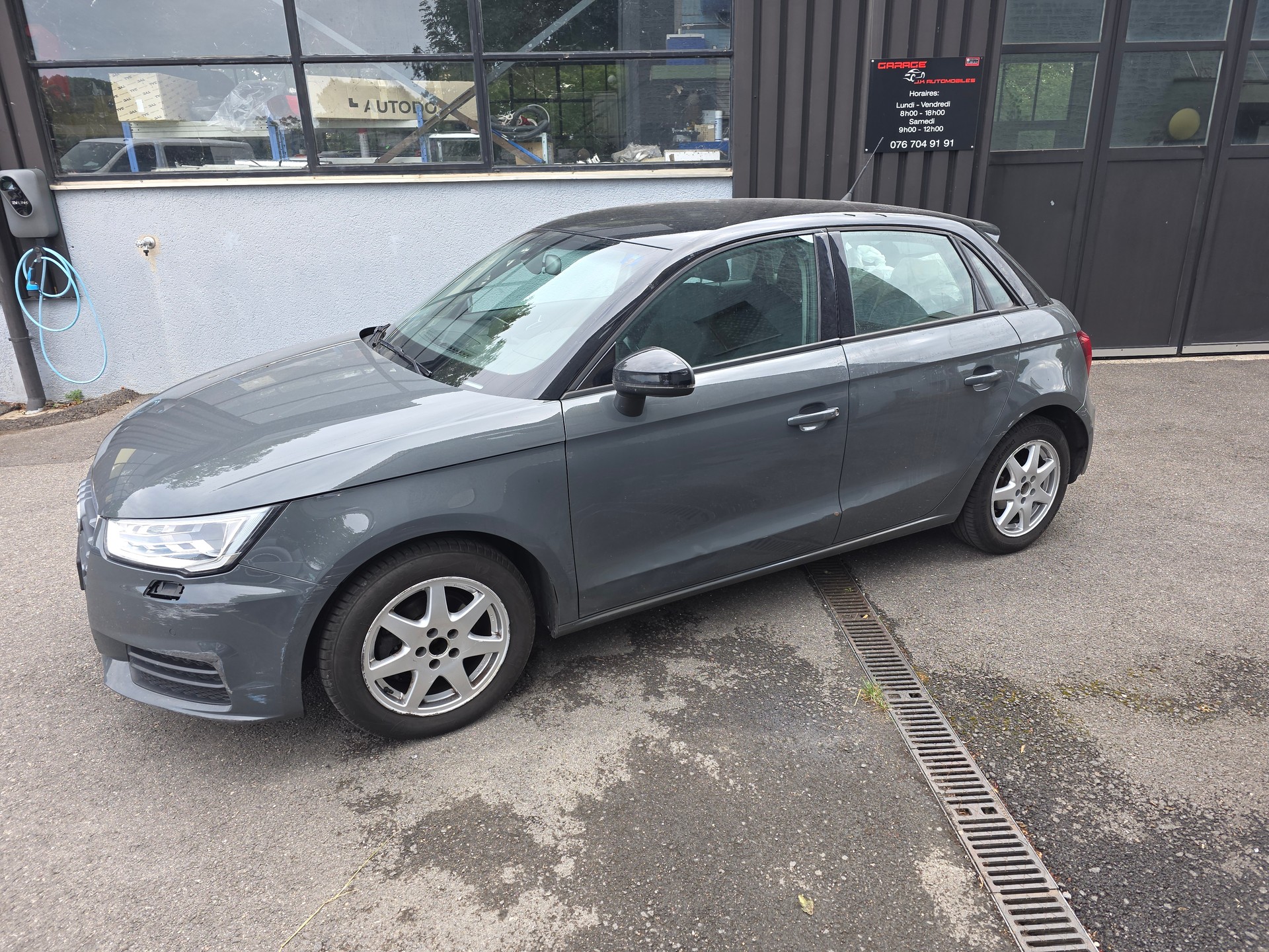 AUDI A1 Sportback 1.0 TFSI Design S-tronic-image-10