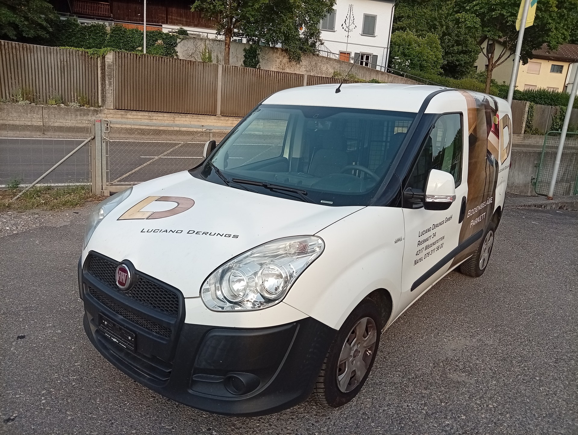 FIAT Doblò 1.6 Multijet Cargo Swiss-image-1