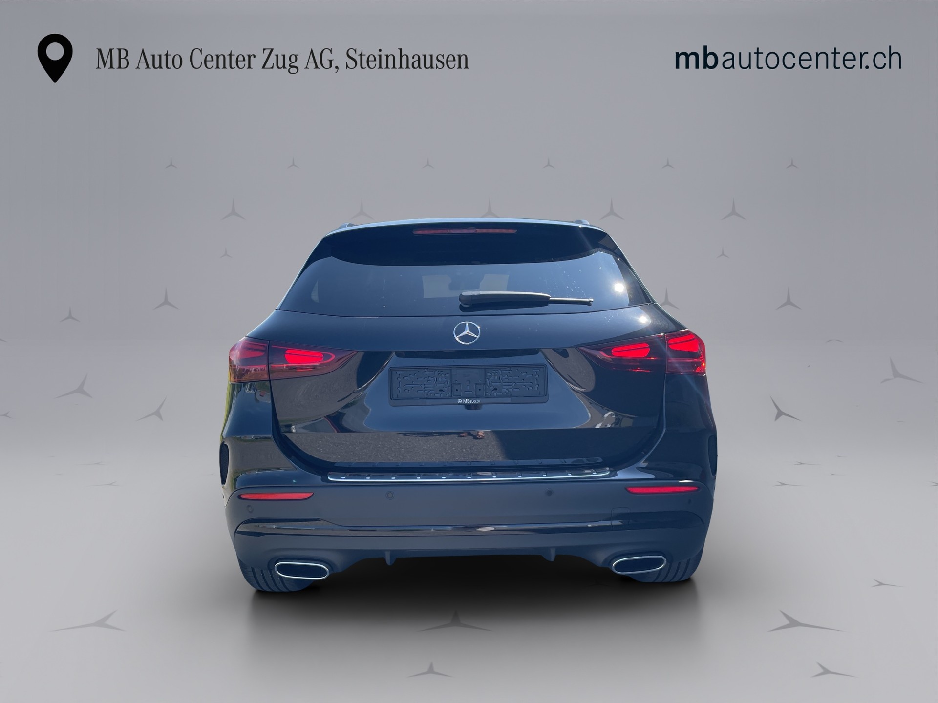 MERCEDES-BENZ GLA 250 Swiss Star AMG Line 4matic-image-3