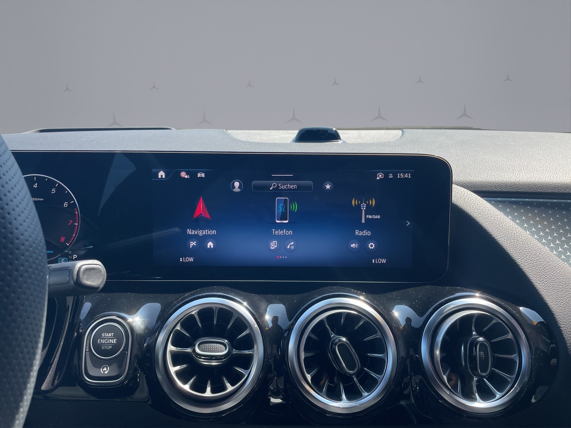 MERCEDES-BENZ GLA 250 Swiss Star AMG Line 4matic-image-14