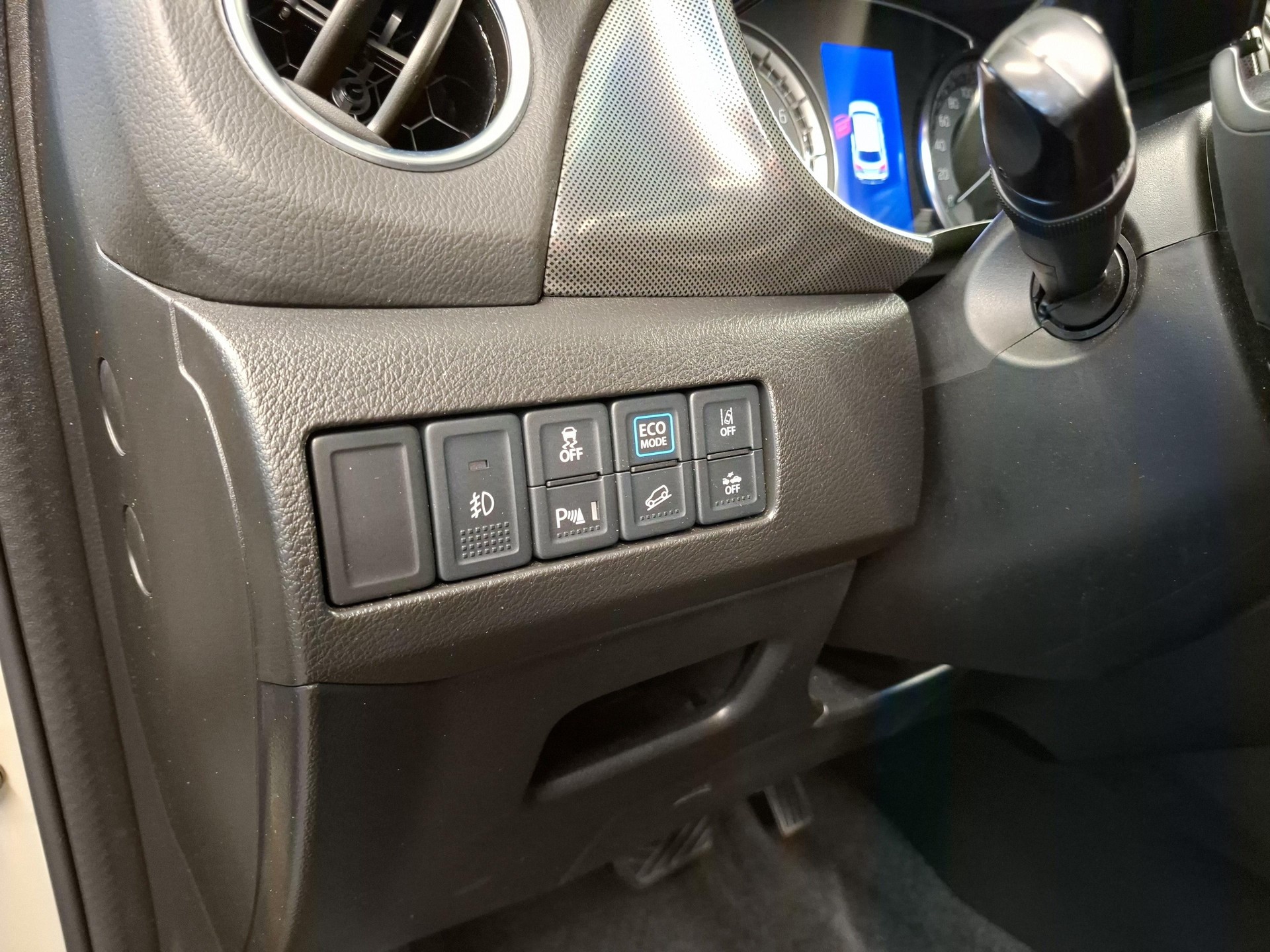 SUZUKI Vitara 1.5 Compact Top Hybrid 4x4-image-13