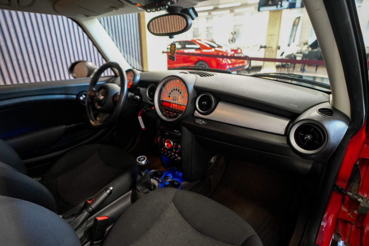 MINI One-image-12