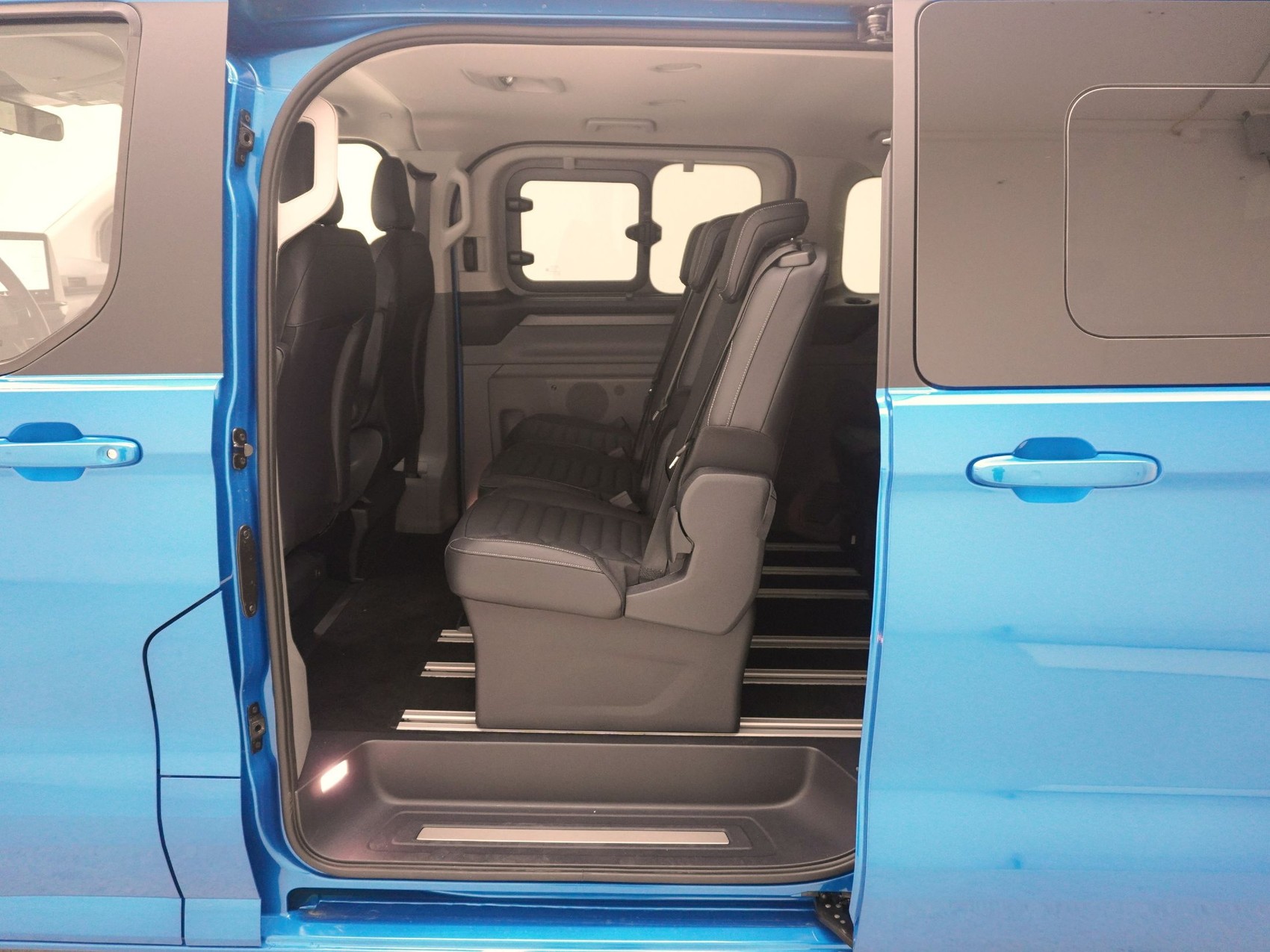FORD Tourneo Custom 320 L1 2.0 TDCI Titanium X-image-15