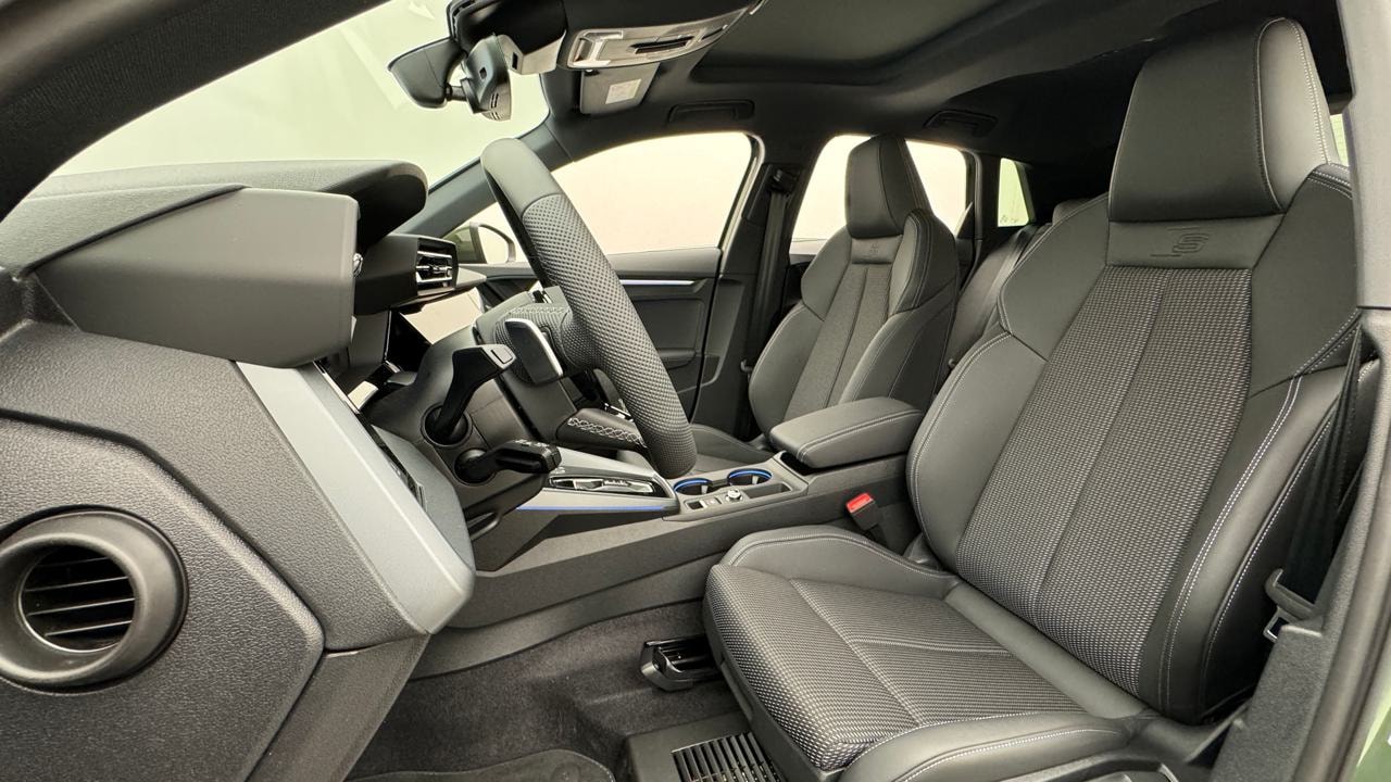 AUDI A3 Sportback TFSI 110 kW S line S tronic-image-4