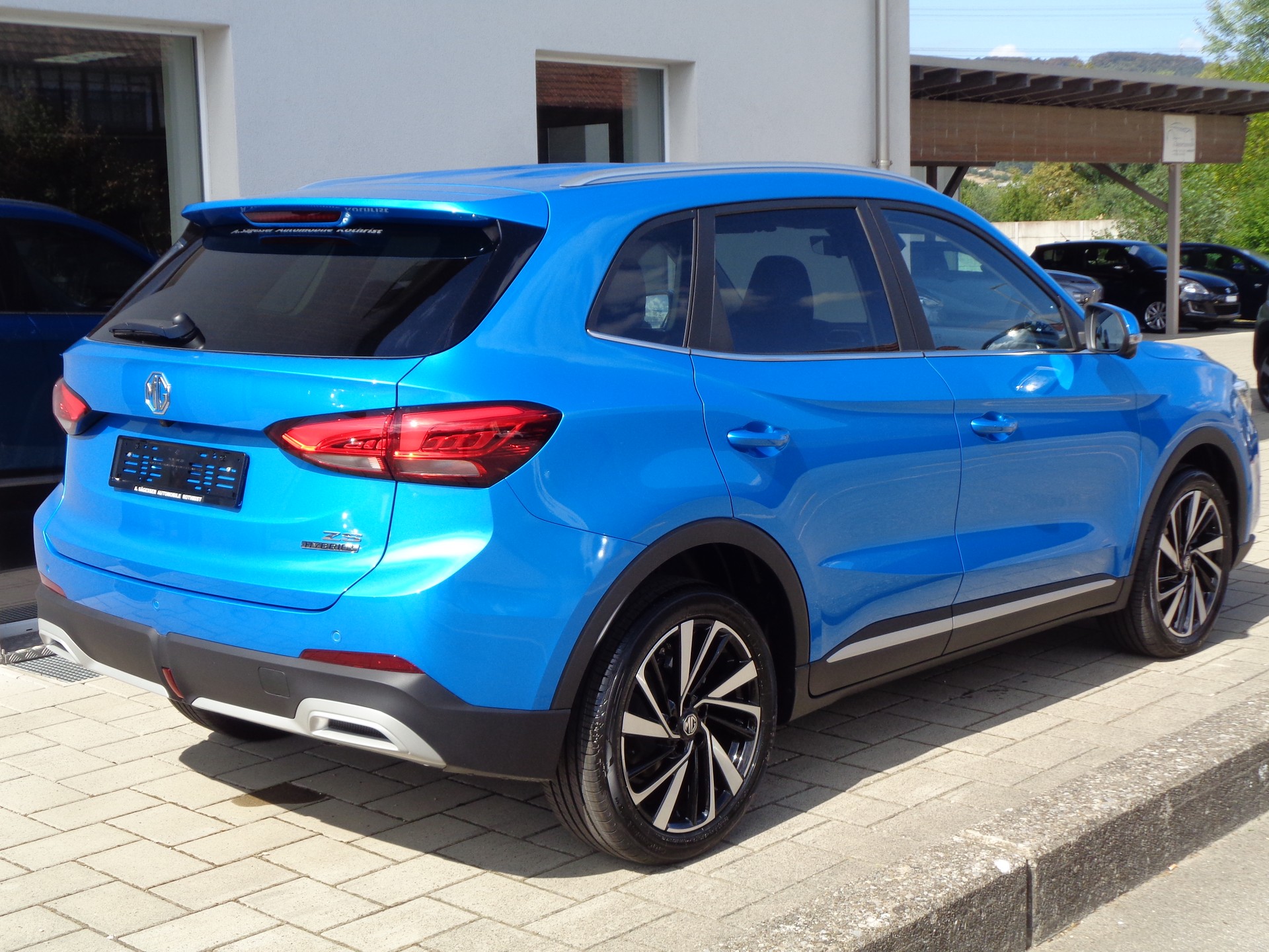 MG ZS 1.5 HEV Luxury-image-1