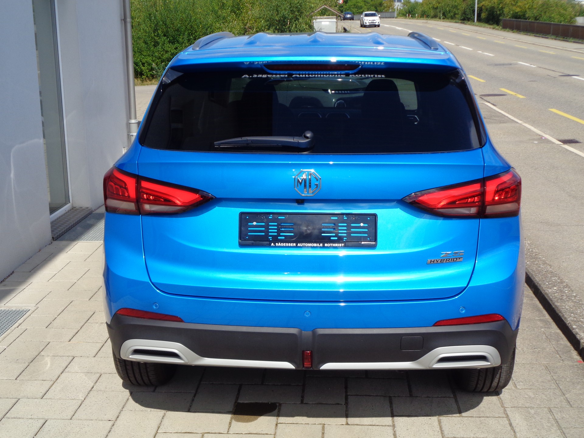MG ZS 1.5 HEV Luxury-image-5
