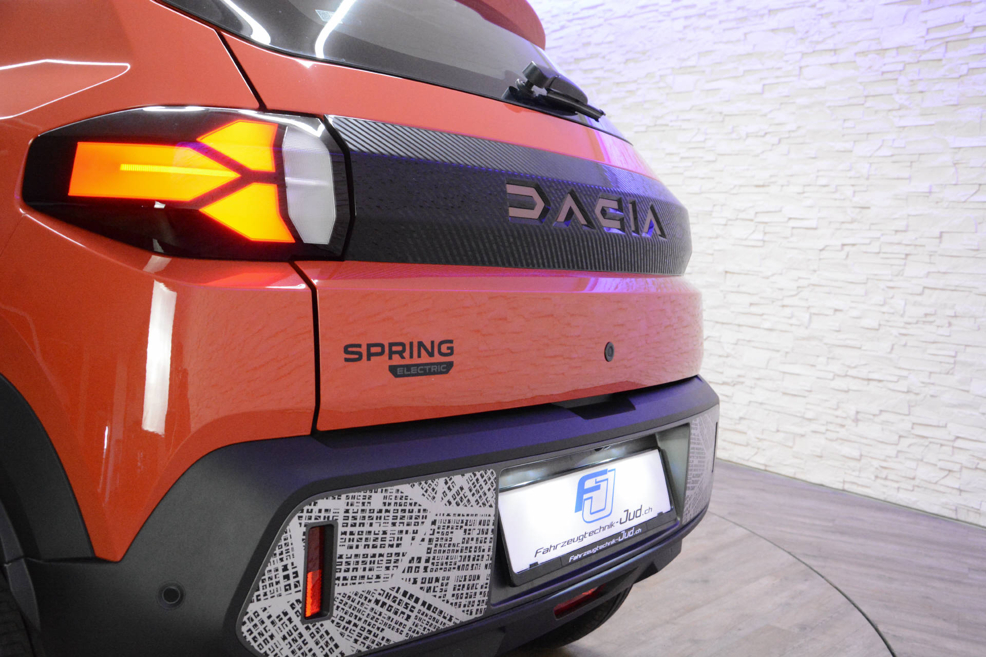 DACIA Spring Extreme-image-22