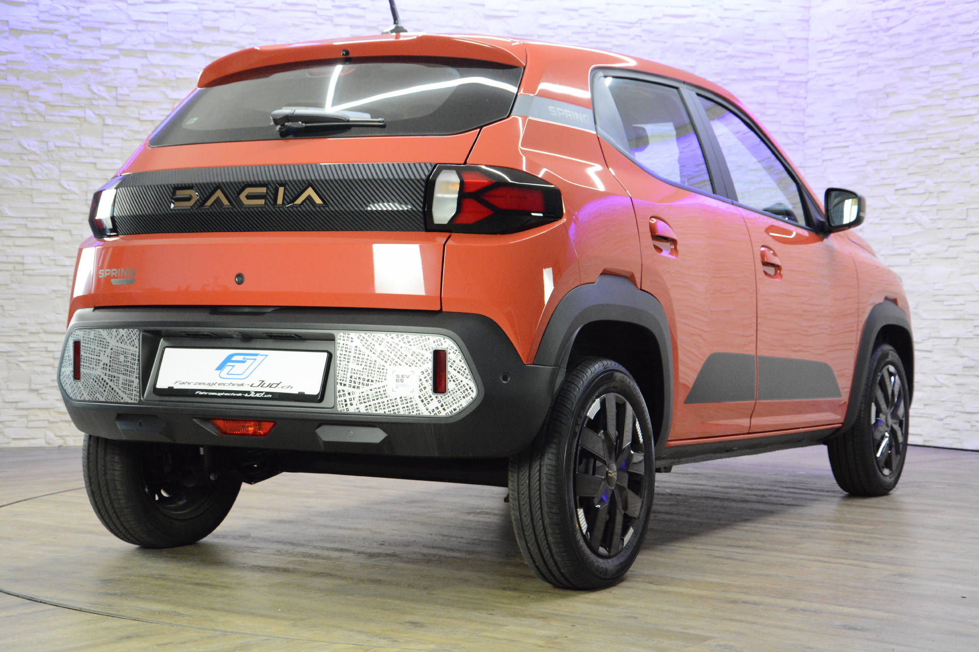 DACIA Spring Extreme-image-4