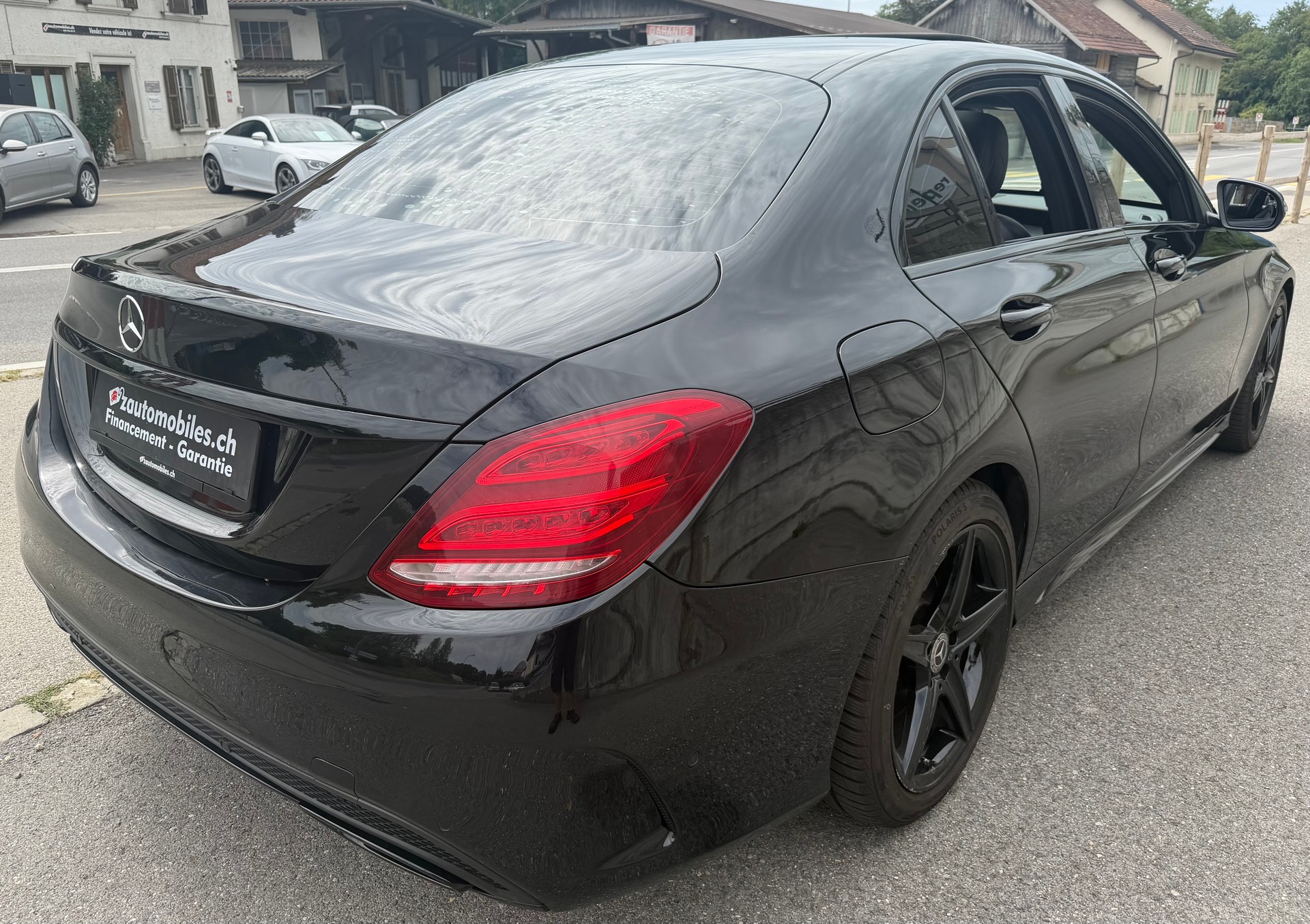 MERCEDES-BENZ C 250 AMG Line 7G-Tronic-image-2