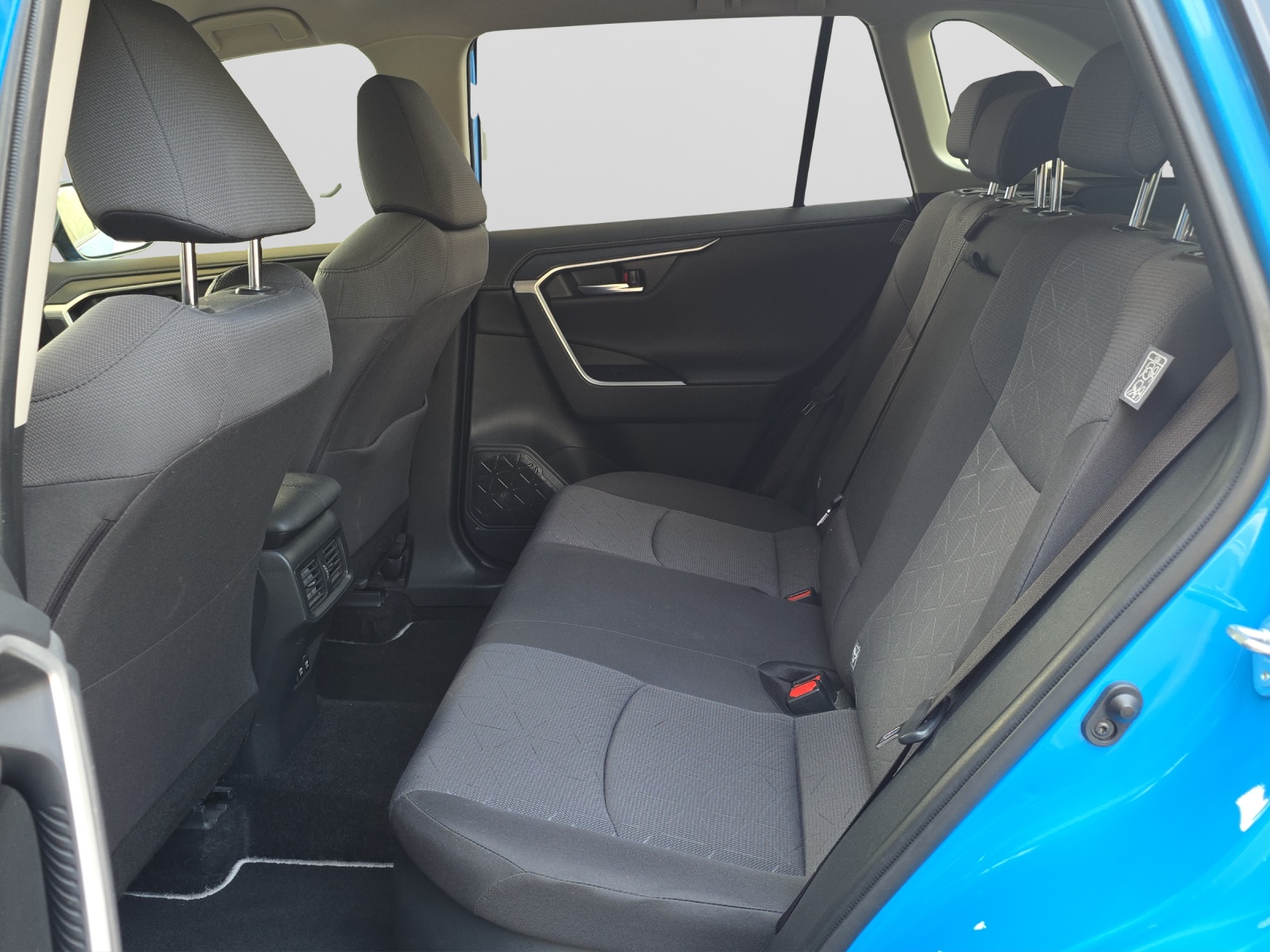 TOYOTA RAV-4 2.5 HEV Trend-image-12
