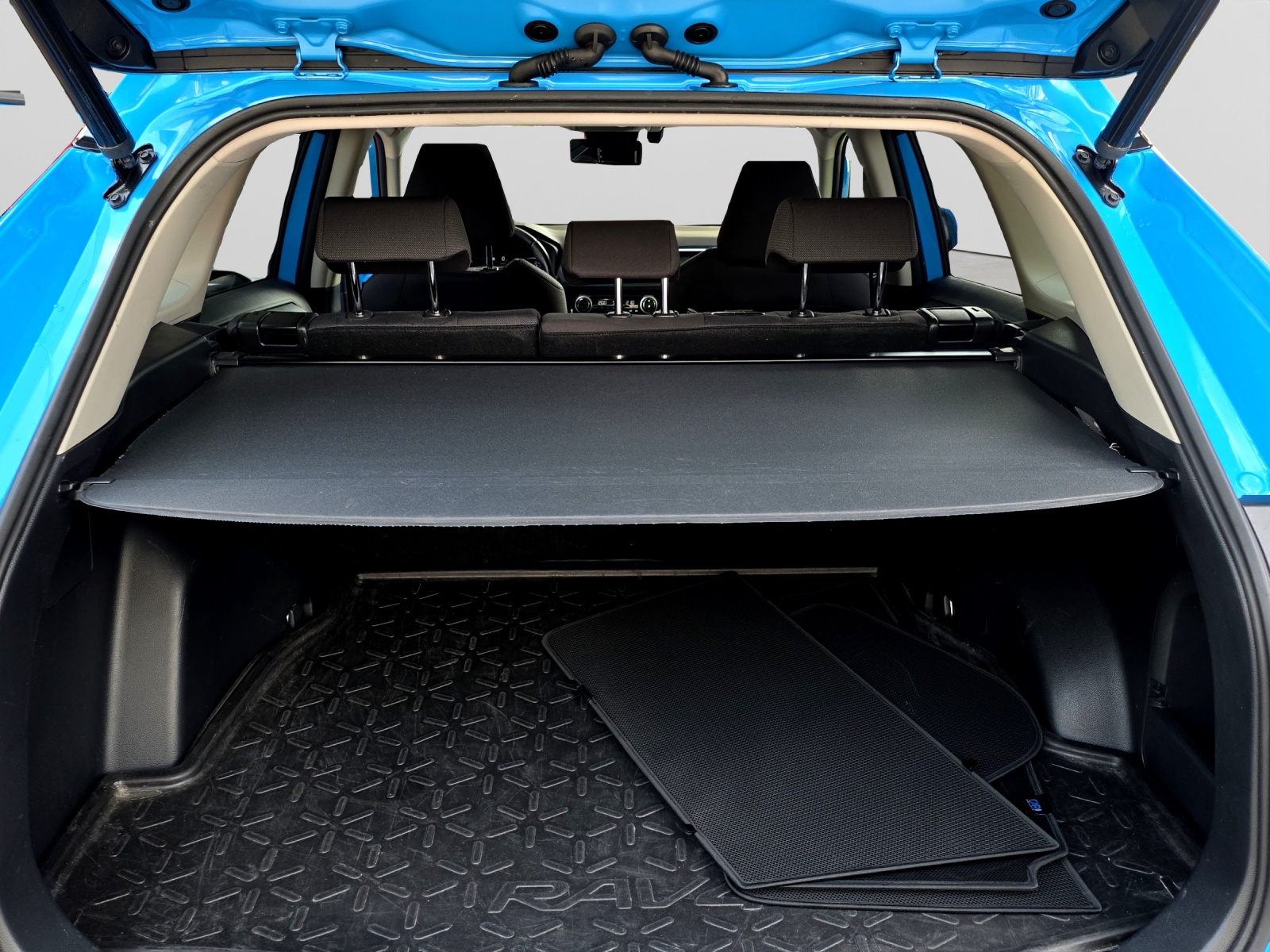 TOYOTA RAV-4 2.5 HEV Trend-image-13