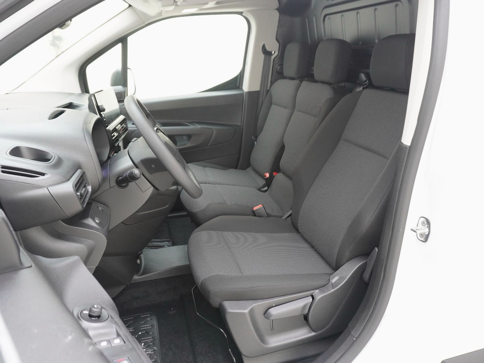 CITROEN Berlingo M 1.5 BlueHDi 100 First S/S-image-7