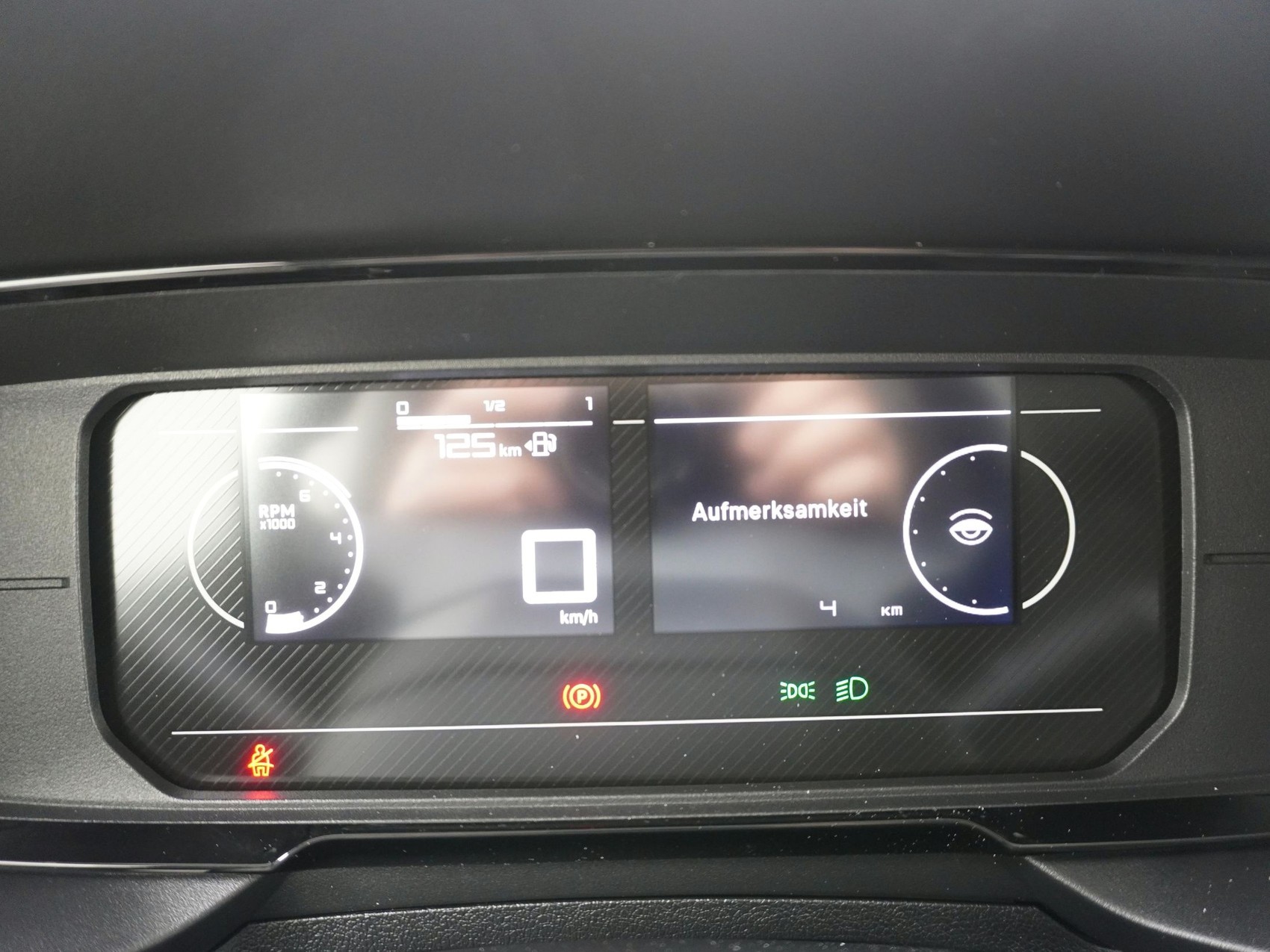 CITROEN Berlingo M 1.5 BlueHDi 100 First S/S-image-9