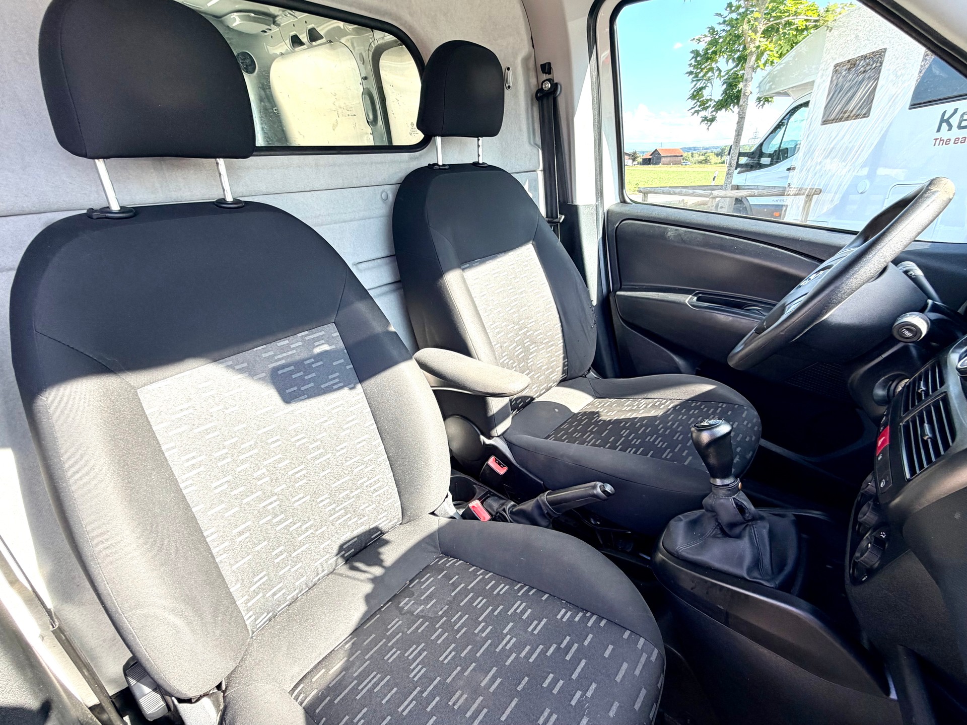 OPEL Combo 1.3 CDTI 2.4 L1H1-image-15