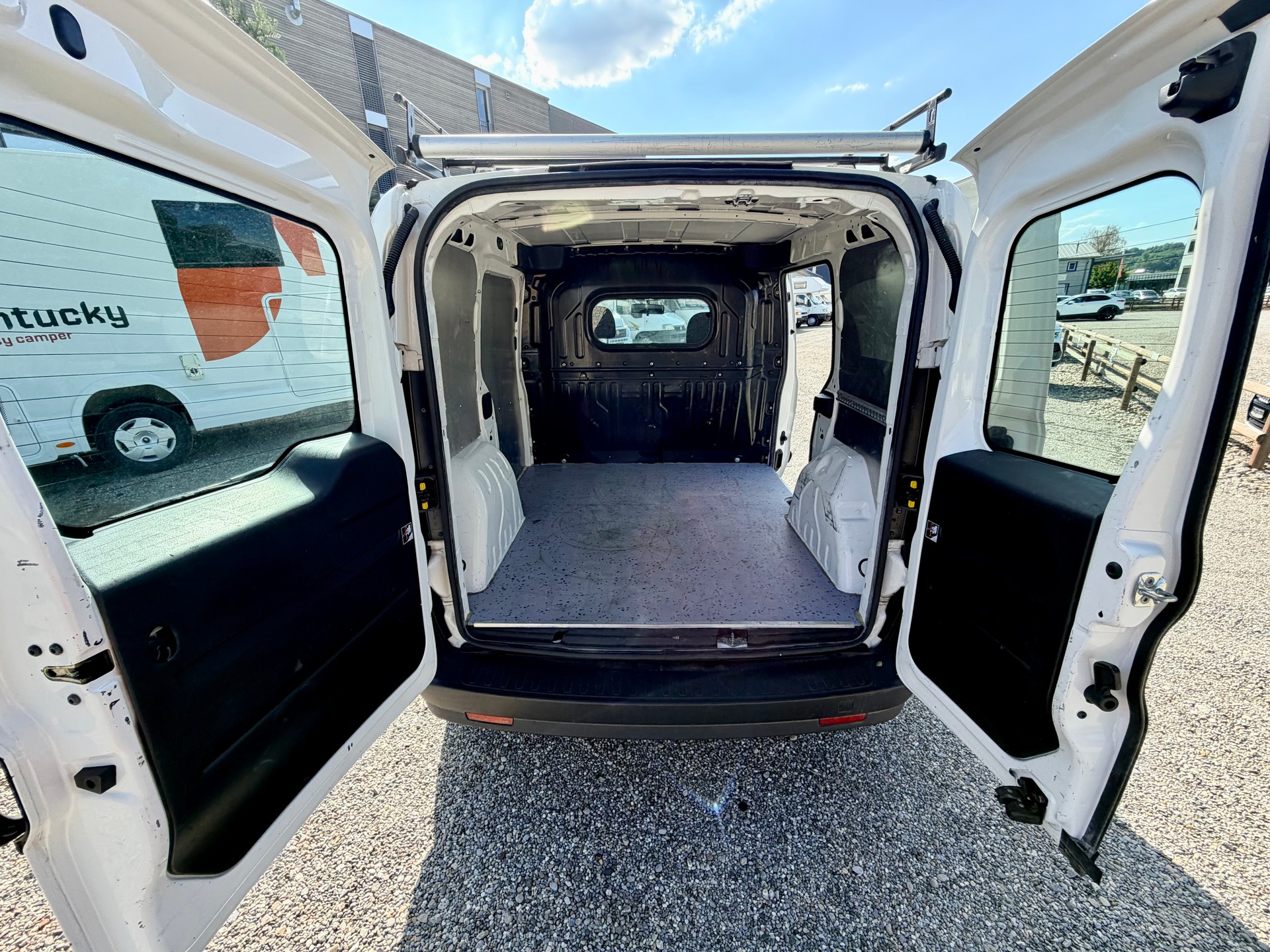 OPEL Combo 1.3 CDTI 2.4 L1H1-image-11
