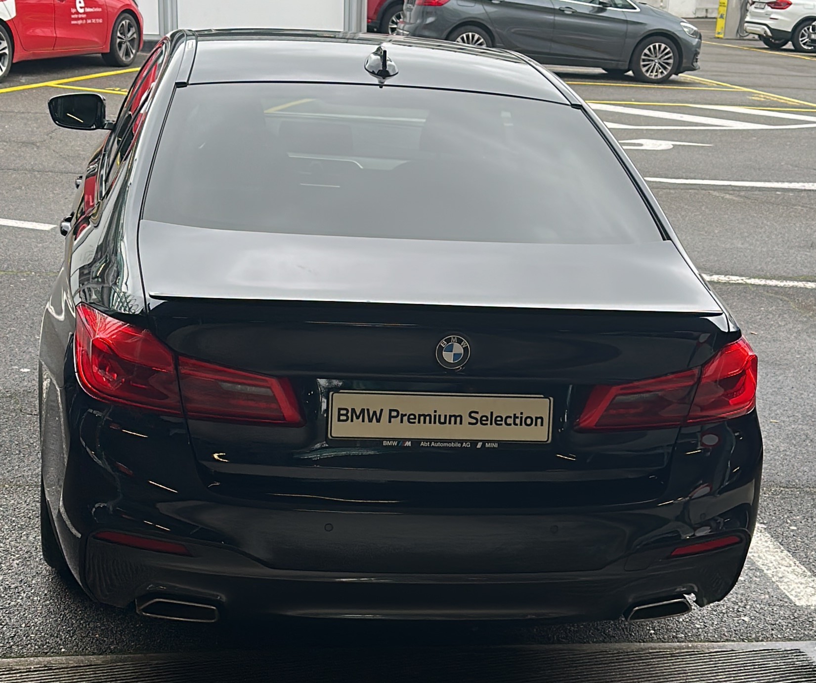 BMW 540i xDrive-image-1