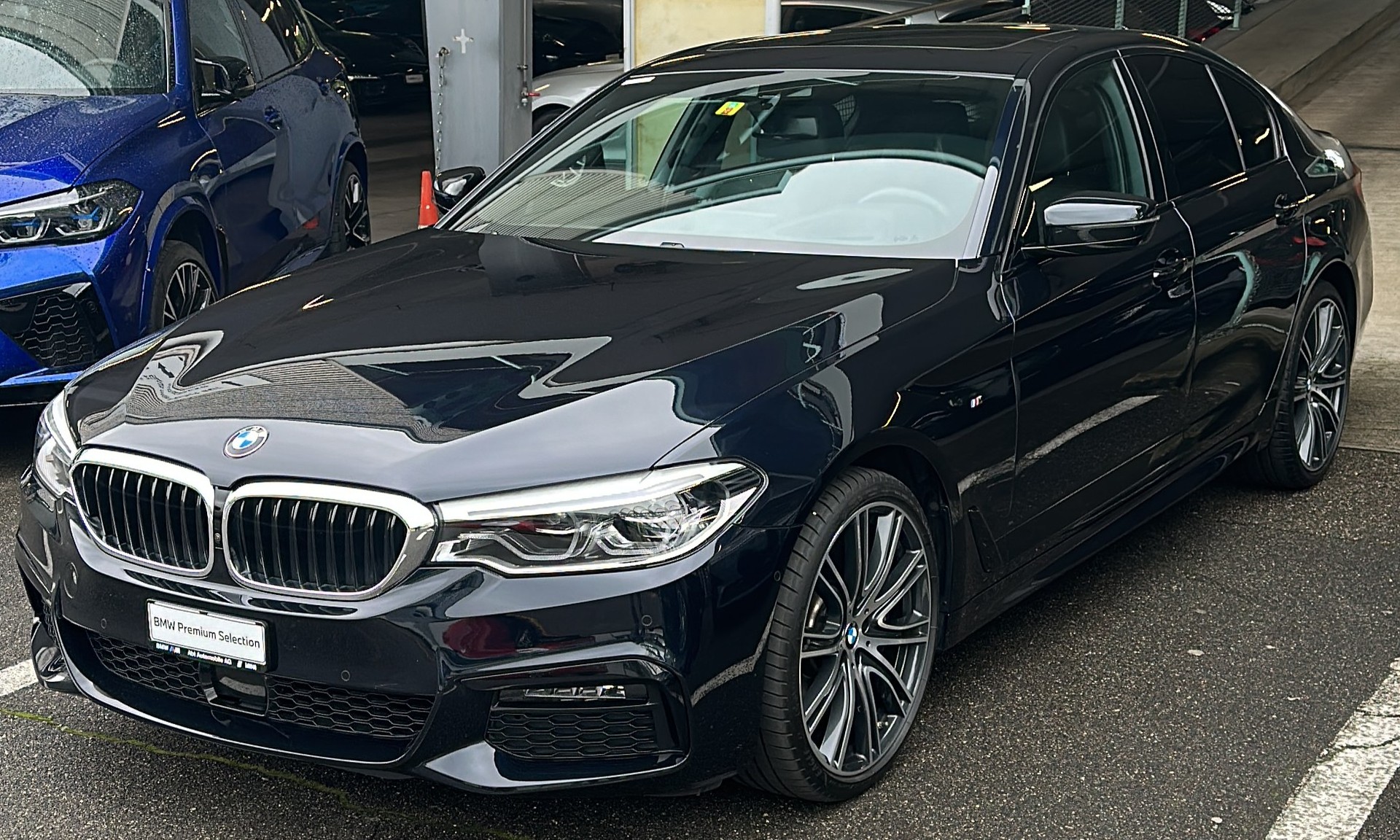 BMW 540i xDrive-image-2