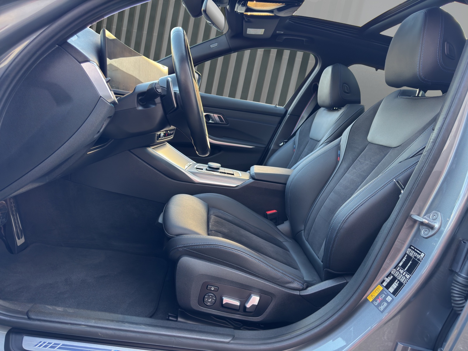 BMW 330e xDrive Touring M AERODYNAMIKPAKET-image-17