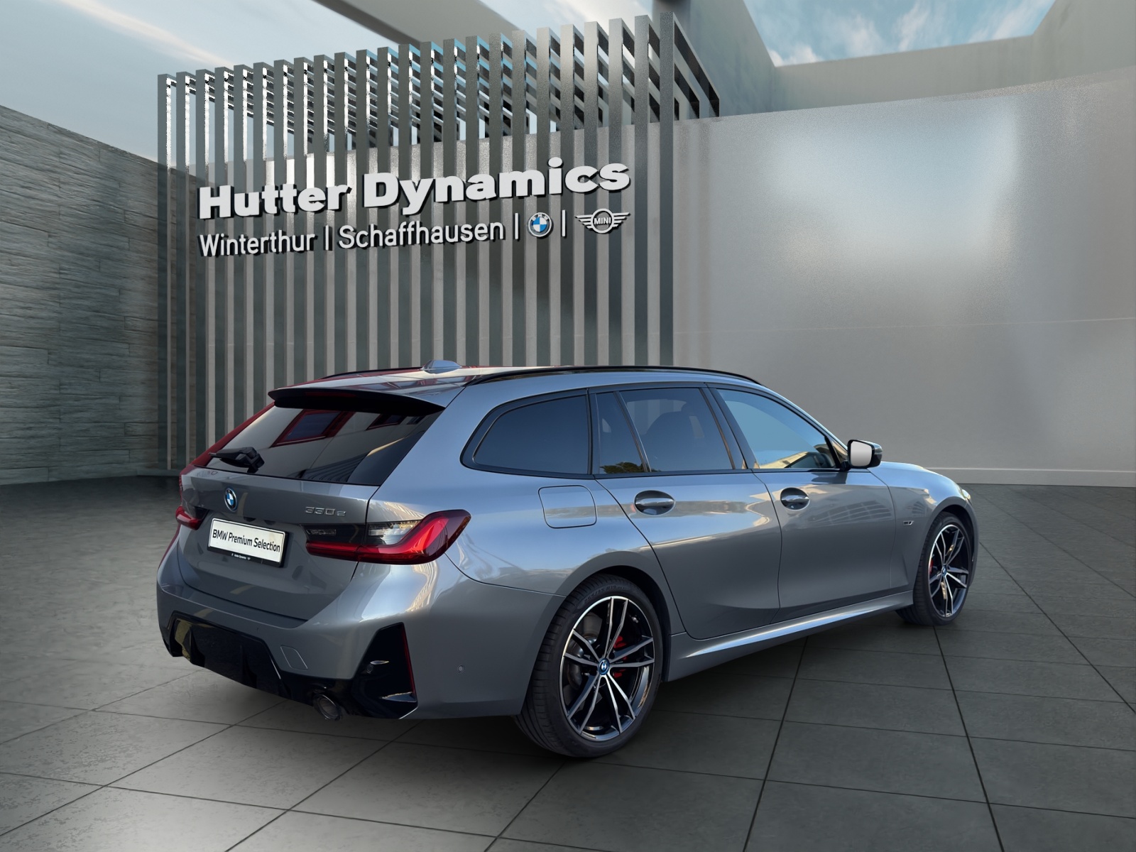 BMW 330e xDrive Touring M AERODYNAMIKPAKET-image-5