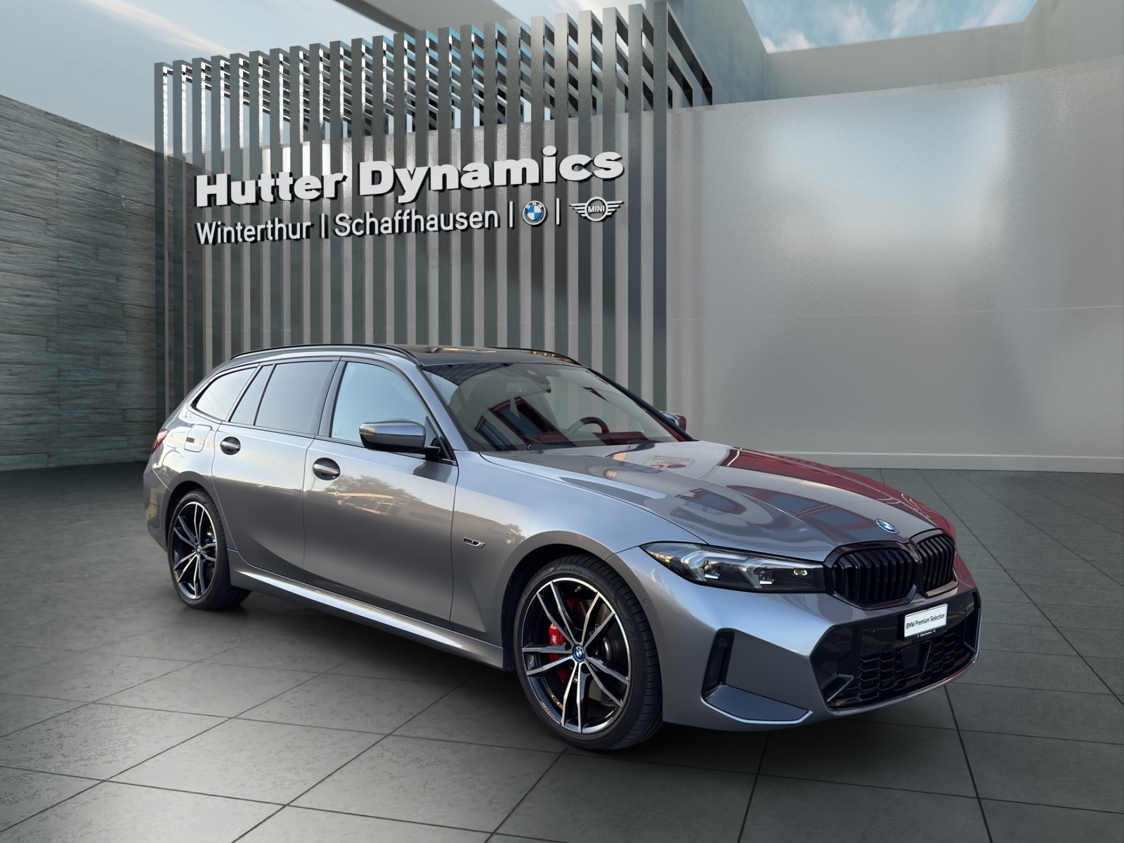 BMW 330e xDrive Touring M AERODYNAMIKPAKET-showroom-element-3