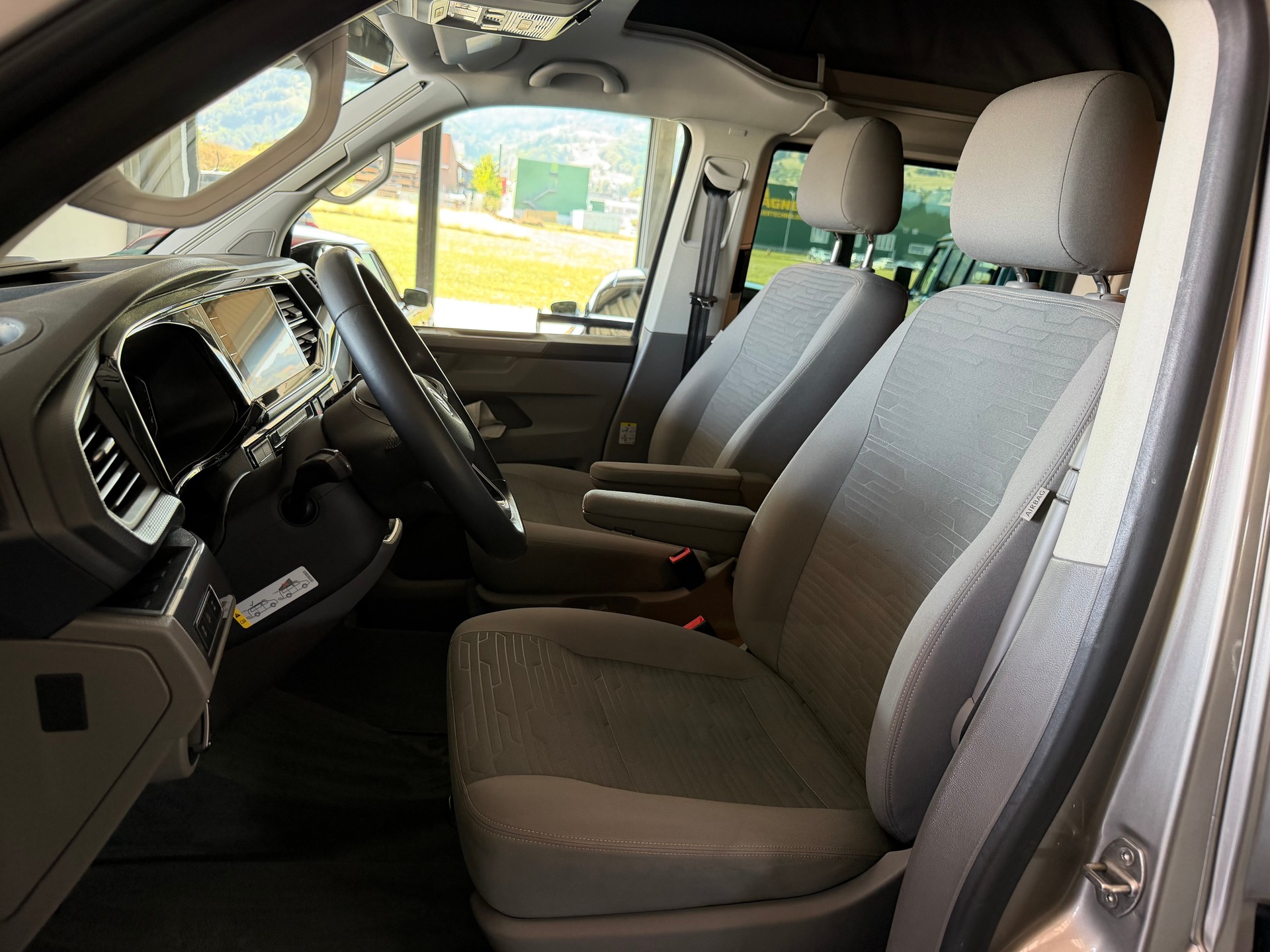 VW T6.1 California 2.0 Bi-TDI Ocean 4Motion DSG-image-12