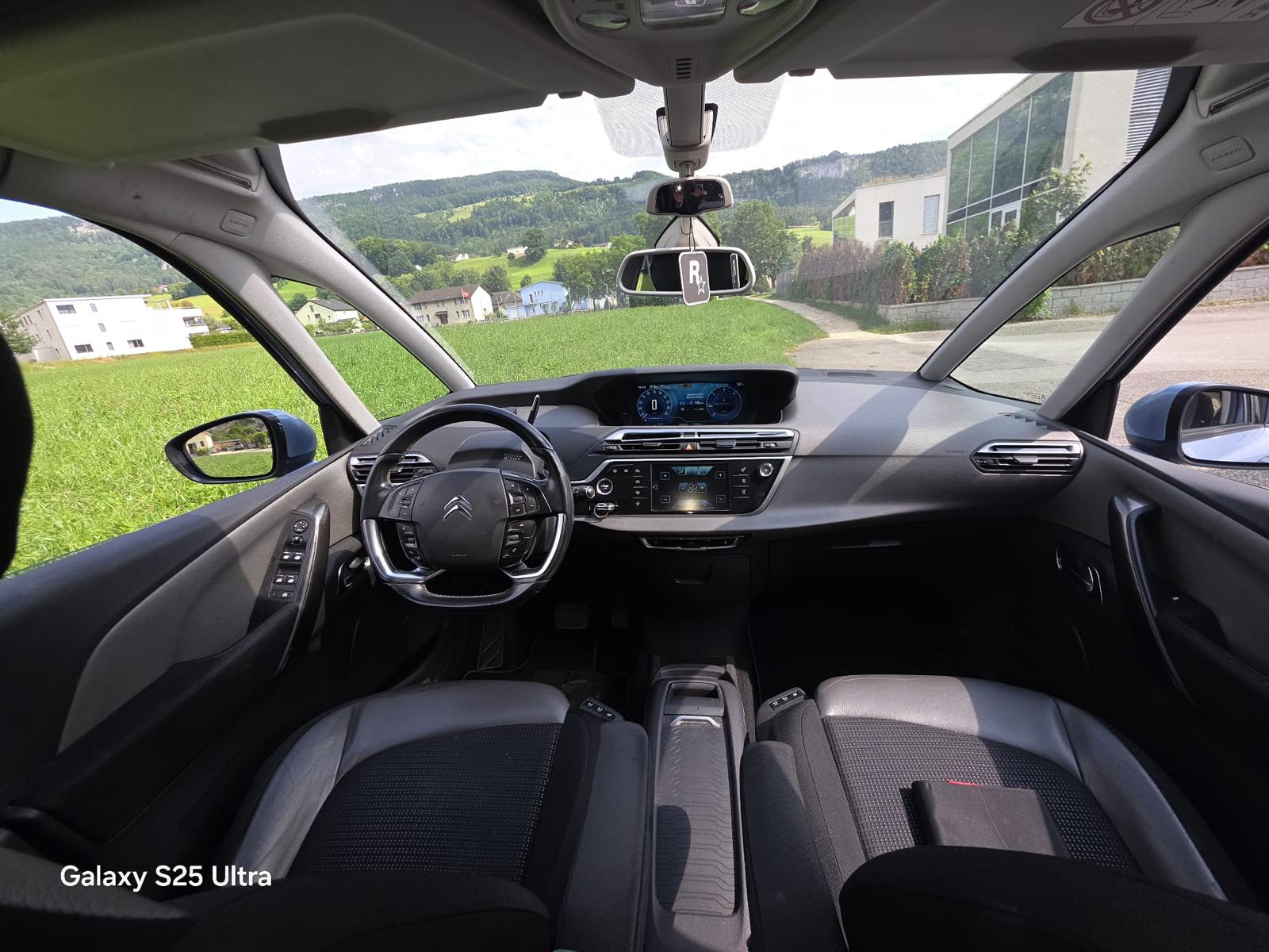 CITROEN Grand C4 Picasso 2.0 BlueHDi Intensive Automatic-image-6