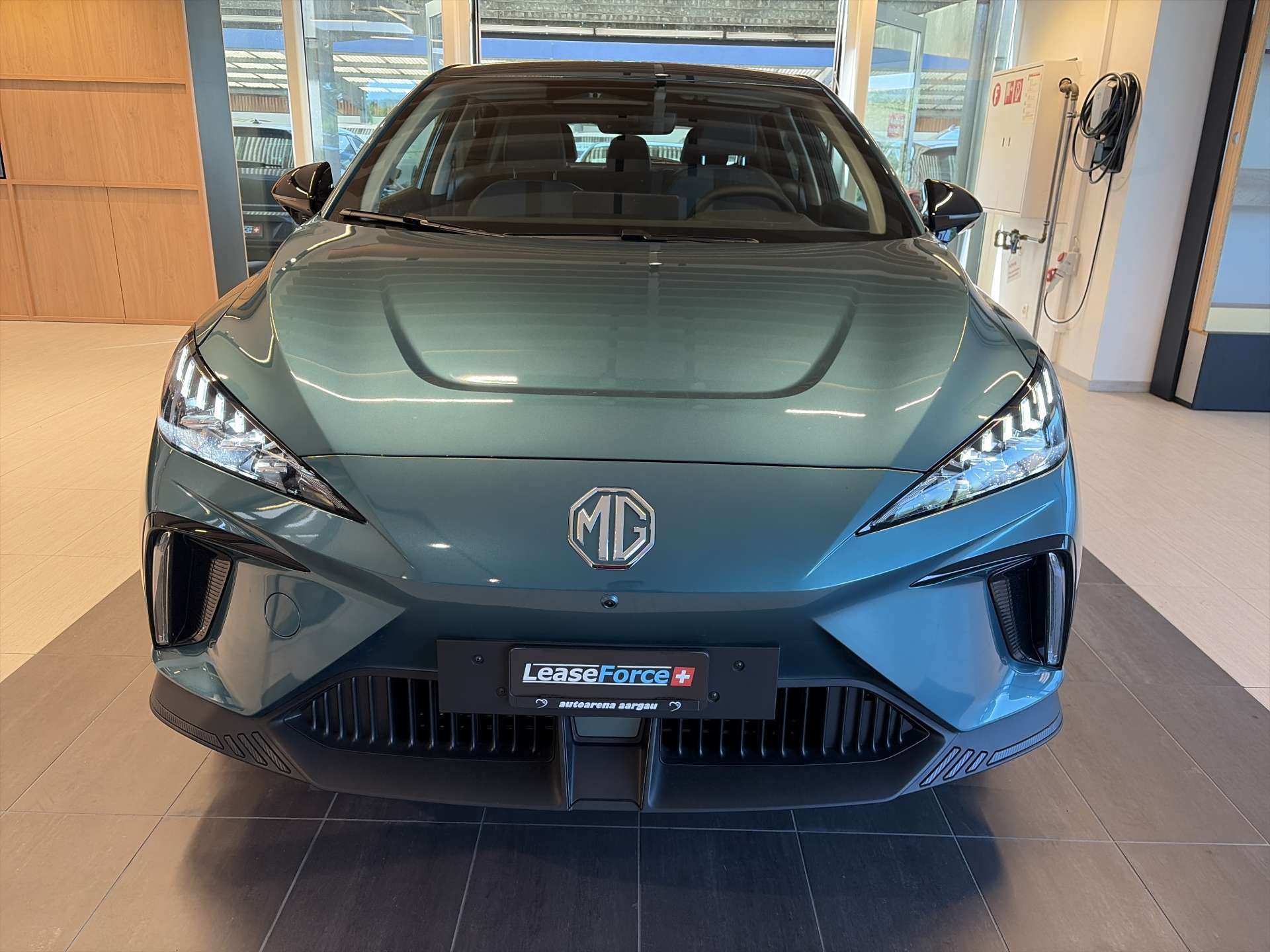 MG 4 EV 64kWh Premium Facelift Automat-image-10