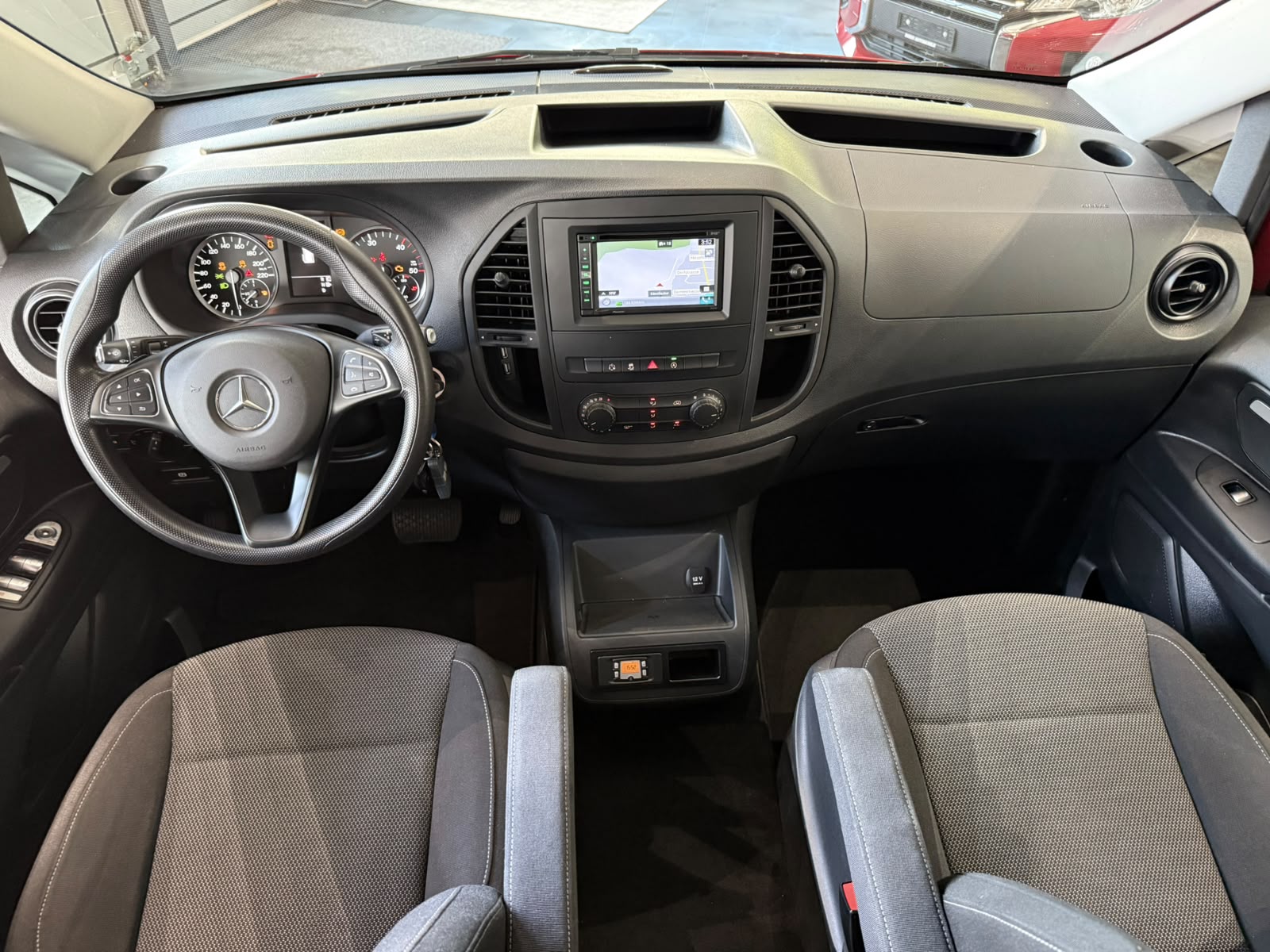 MERCEDES-BENZ Marco Polo Activity 250 d 4Matic 7G-Tronic-image-15