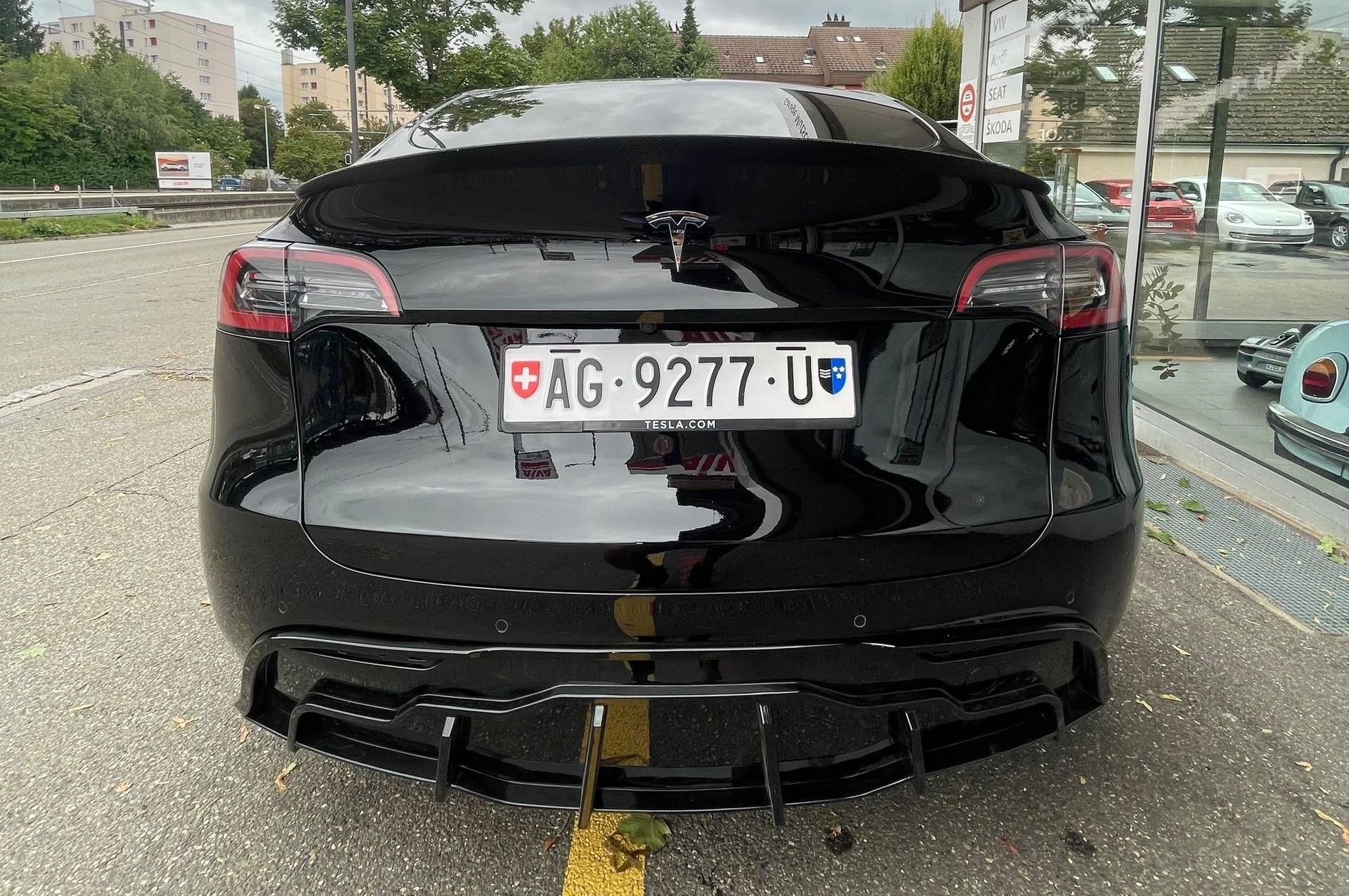 TESLA Model Y Performance All Black Maxton 514 km (WLTP) 534PS Made in Berlin Werksgarantie-image-3