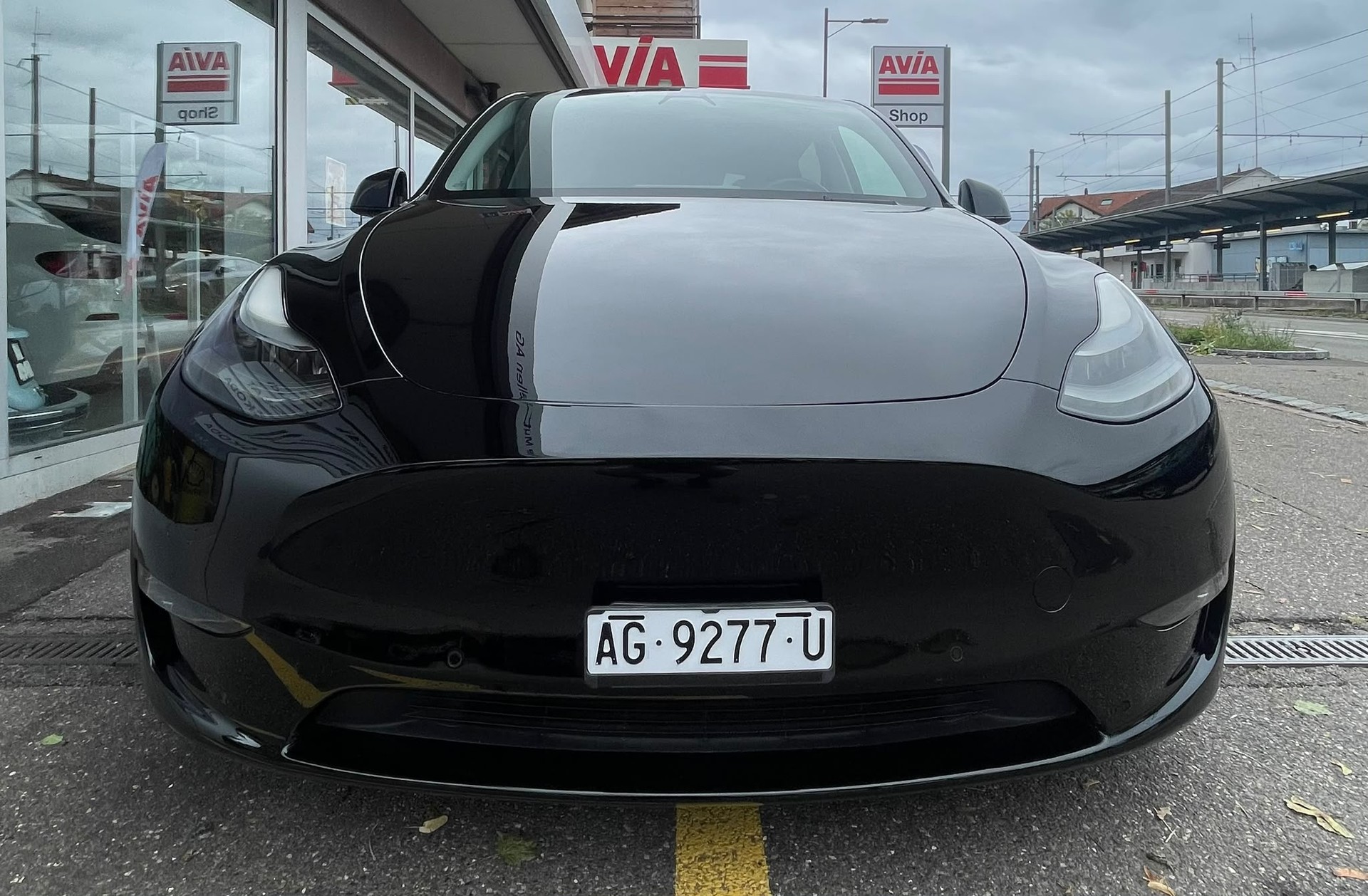 TESLA Model Y Performance All Black Maxton 514 km (WLTP) 534PS Made in Berlin Werksgarantie-image-1