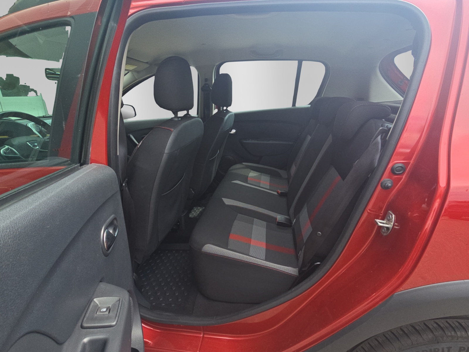 DACIA Sandero 0.9 TCe Stepw. Unlim.2 E6c S/S-image-9