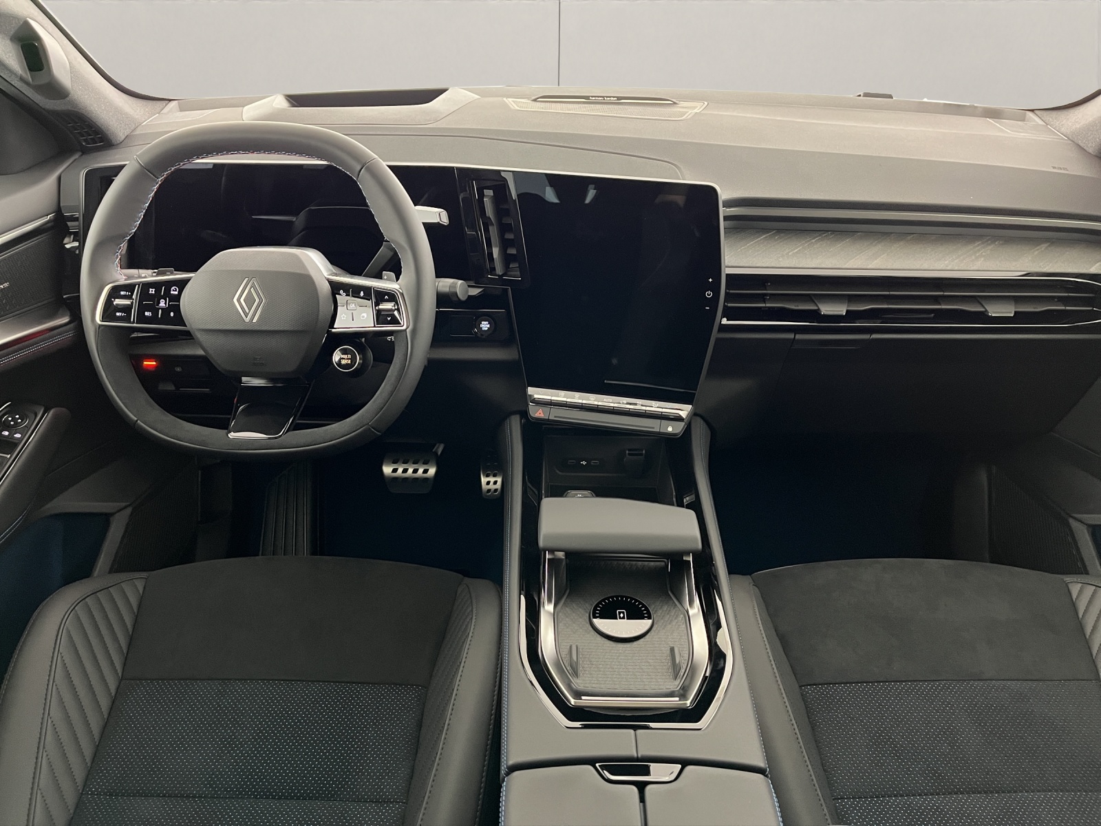 RENAULT Rafale 1.2 E-Tech Plug-in Atelier Alpine-image-8