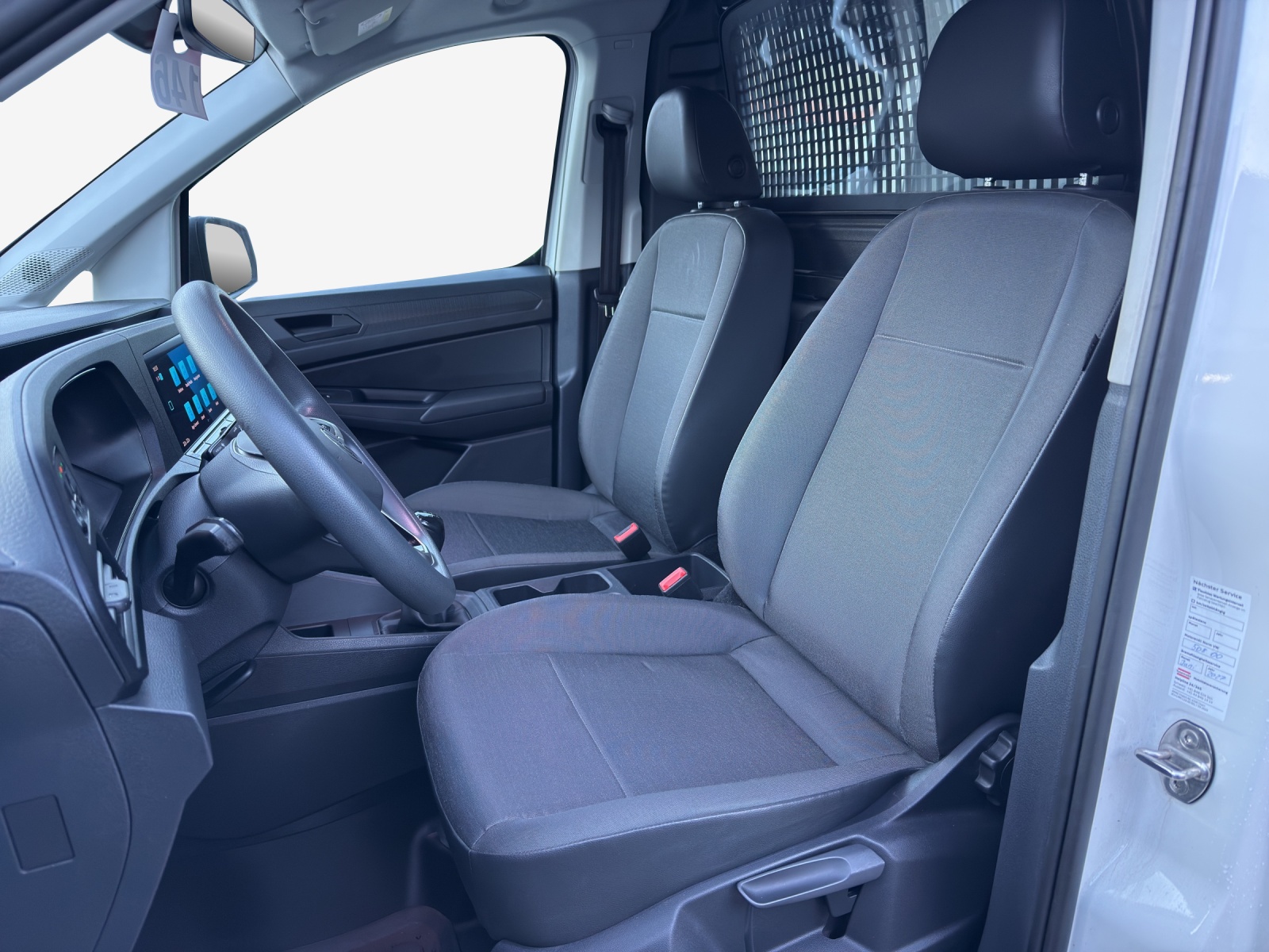 VW Caddy Cargo 2.0TDI-image-11