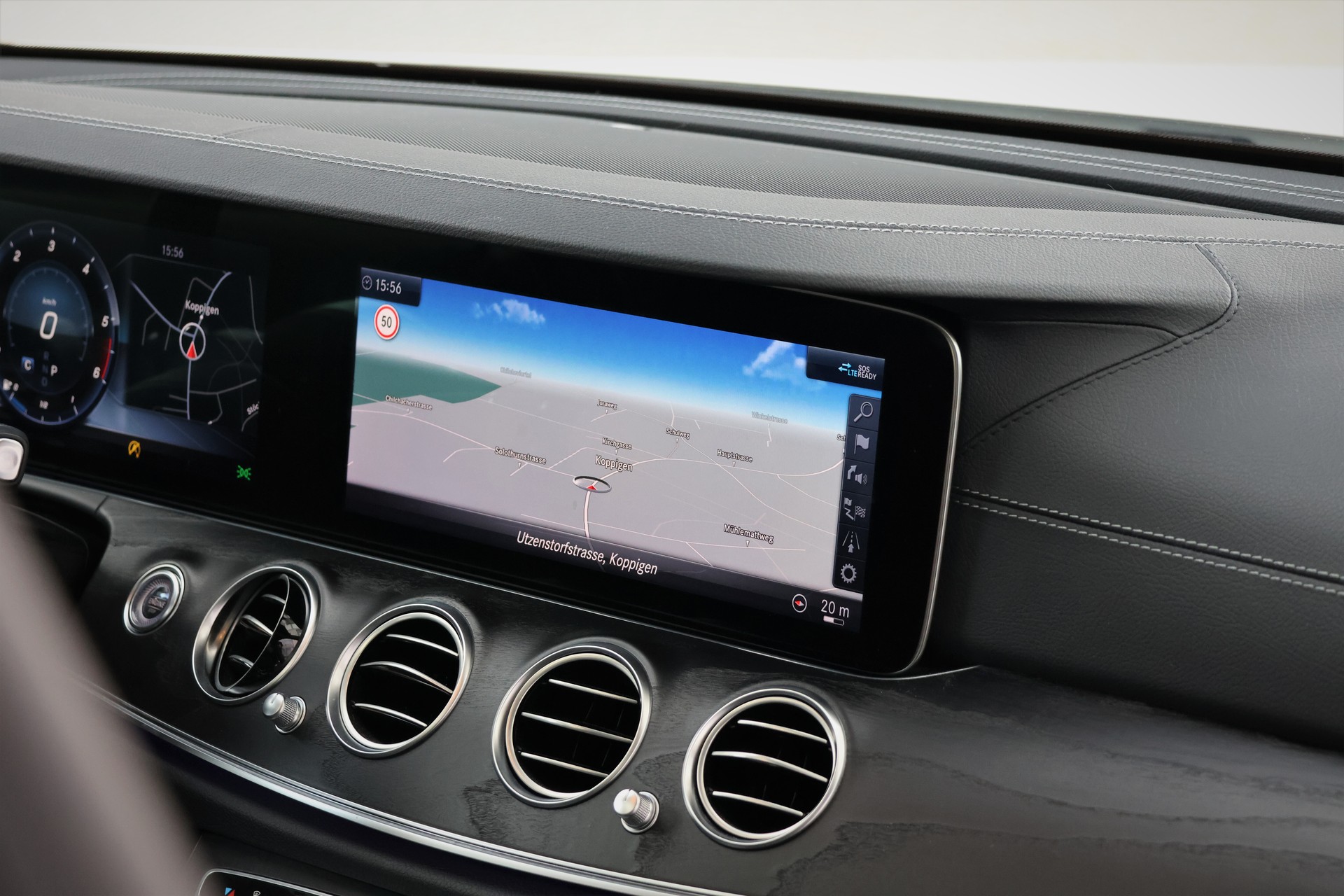MERCEDES-BENZ E 220 d AMG Line 4Matic 9G-Tronic (CH)-image-19
