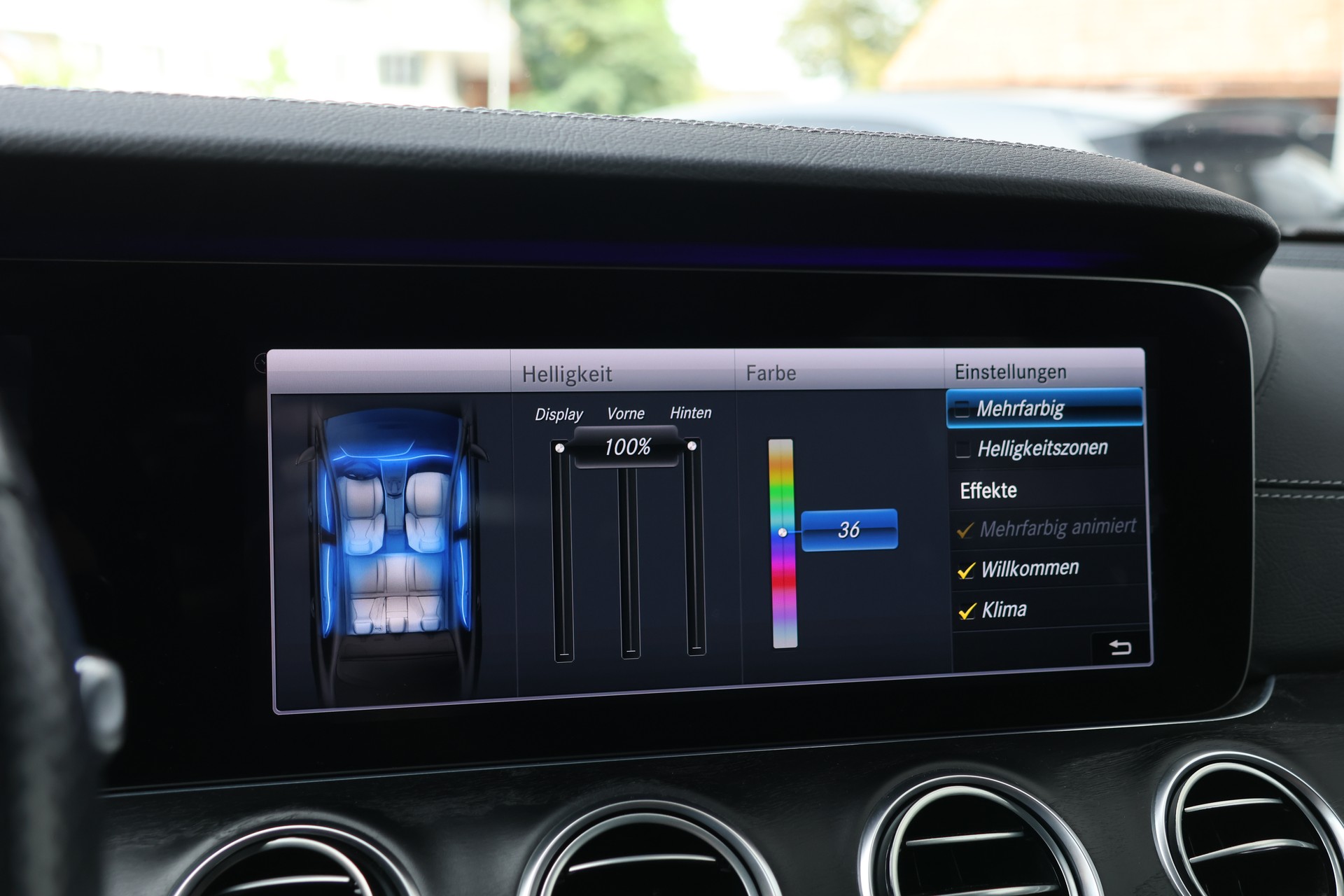MERCEDES-BENZ E 220 d AMG Line 4Matic 9G-Tronic (CH)-image-25